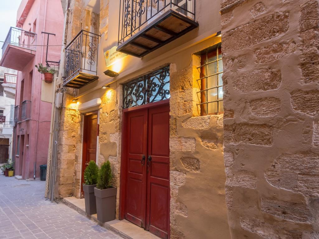 Casa de hóspedes Iliotropio Art Chrissi Akti Chania