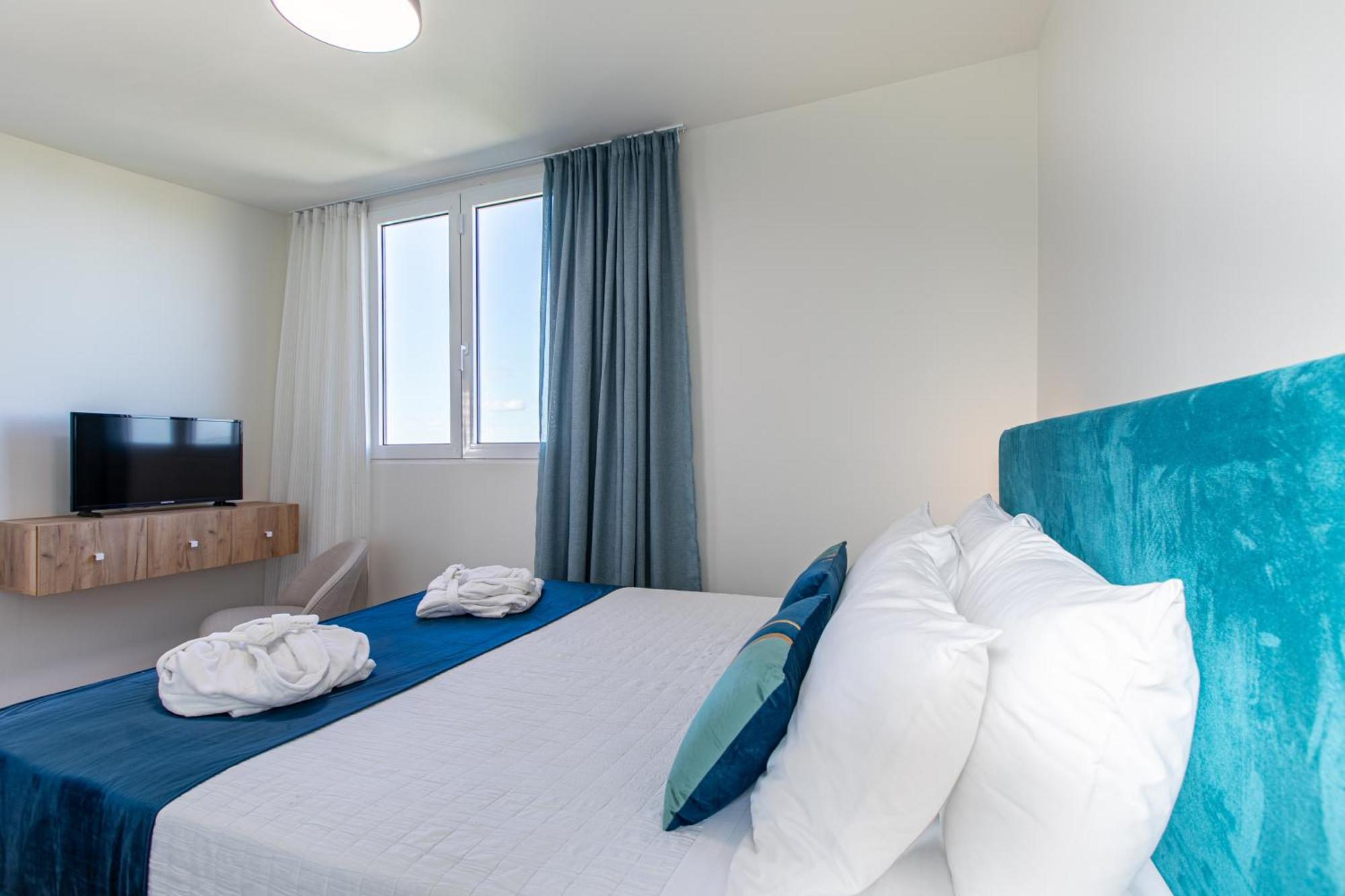 Kedria Lounge And Infinity Sea View * Chania (Crete)