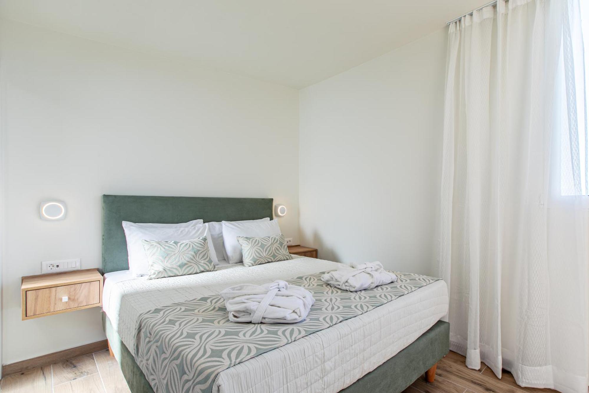 Kedria Lounge And Infinity Sea View * Chania (Crete)