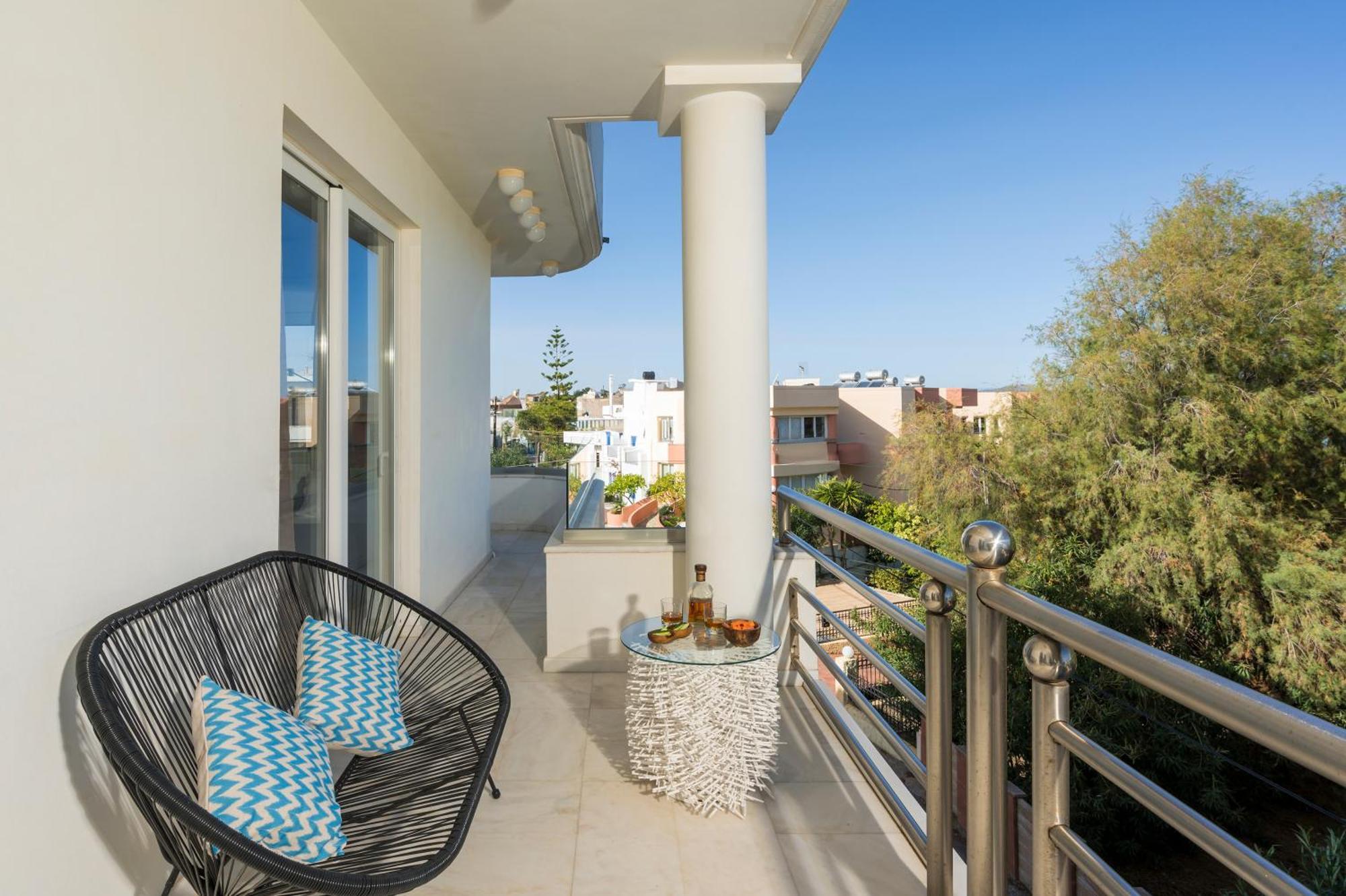 Saltia Apartments, Steps To The Sandy Beach * Chania (Crete)