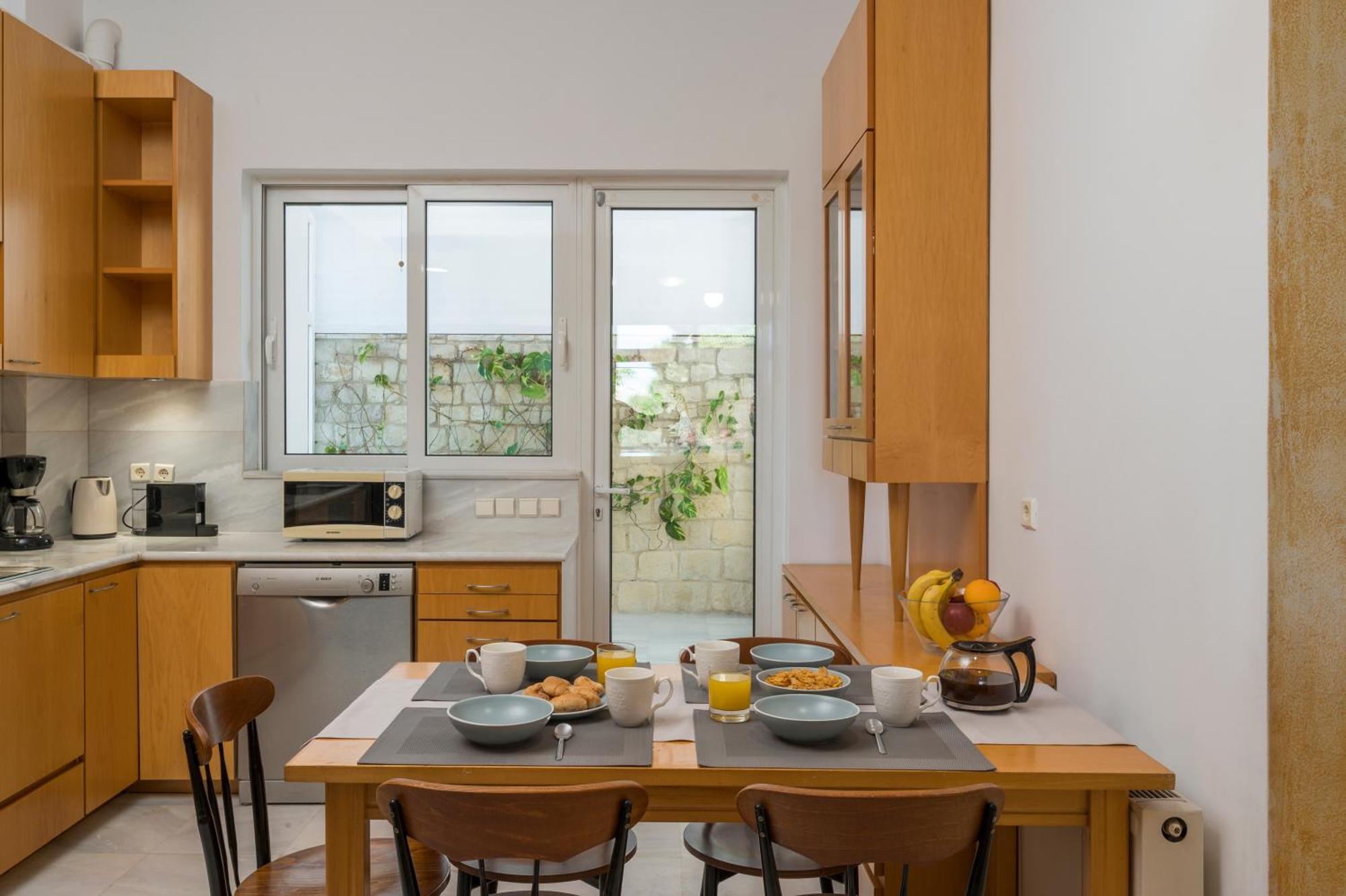 Saltia Apartments, Steps To The Sandy Beach Appartement *