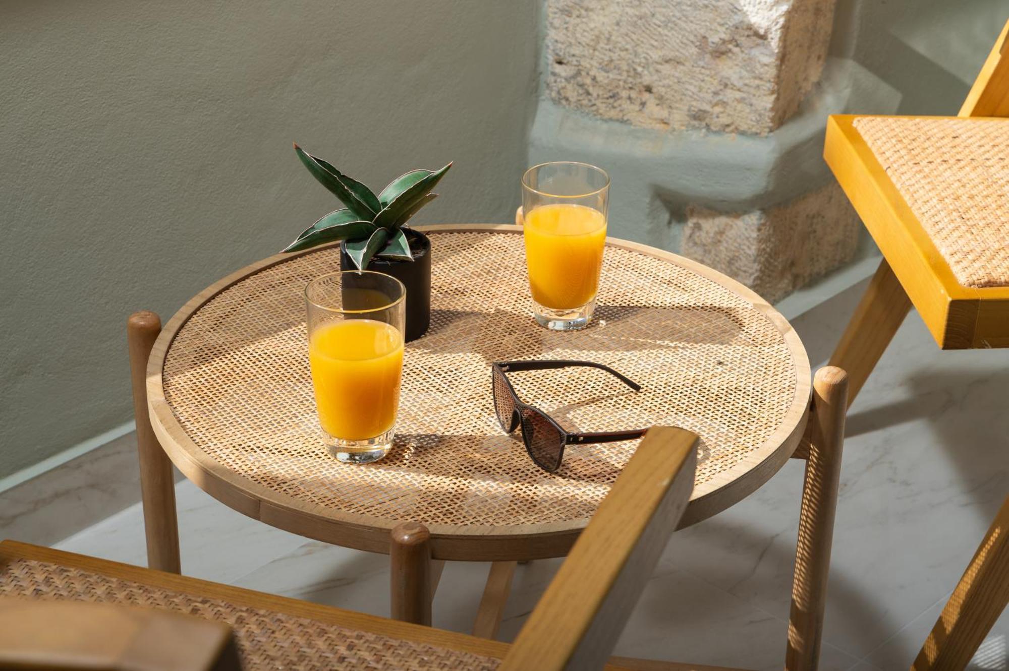 The Alma * Chrissi Akti Chania