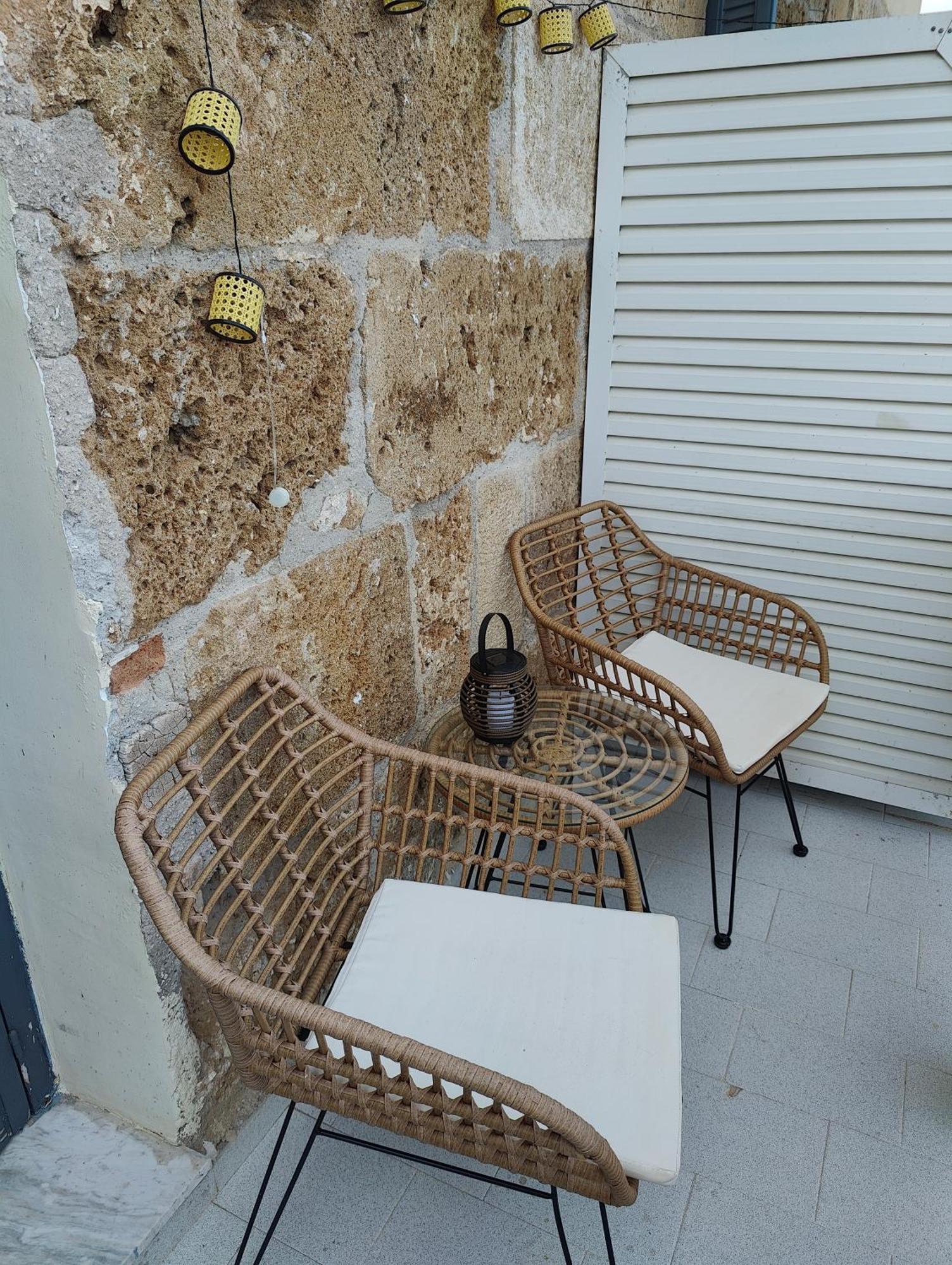 Old Port - Bellavista Apartment