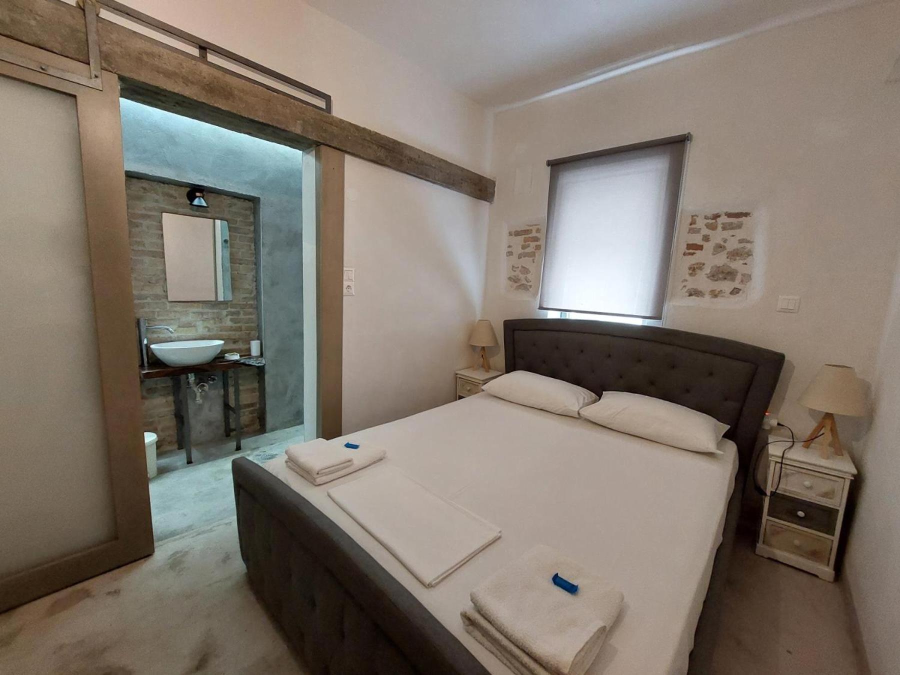 Evans House Apartment *
