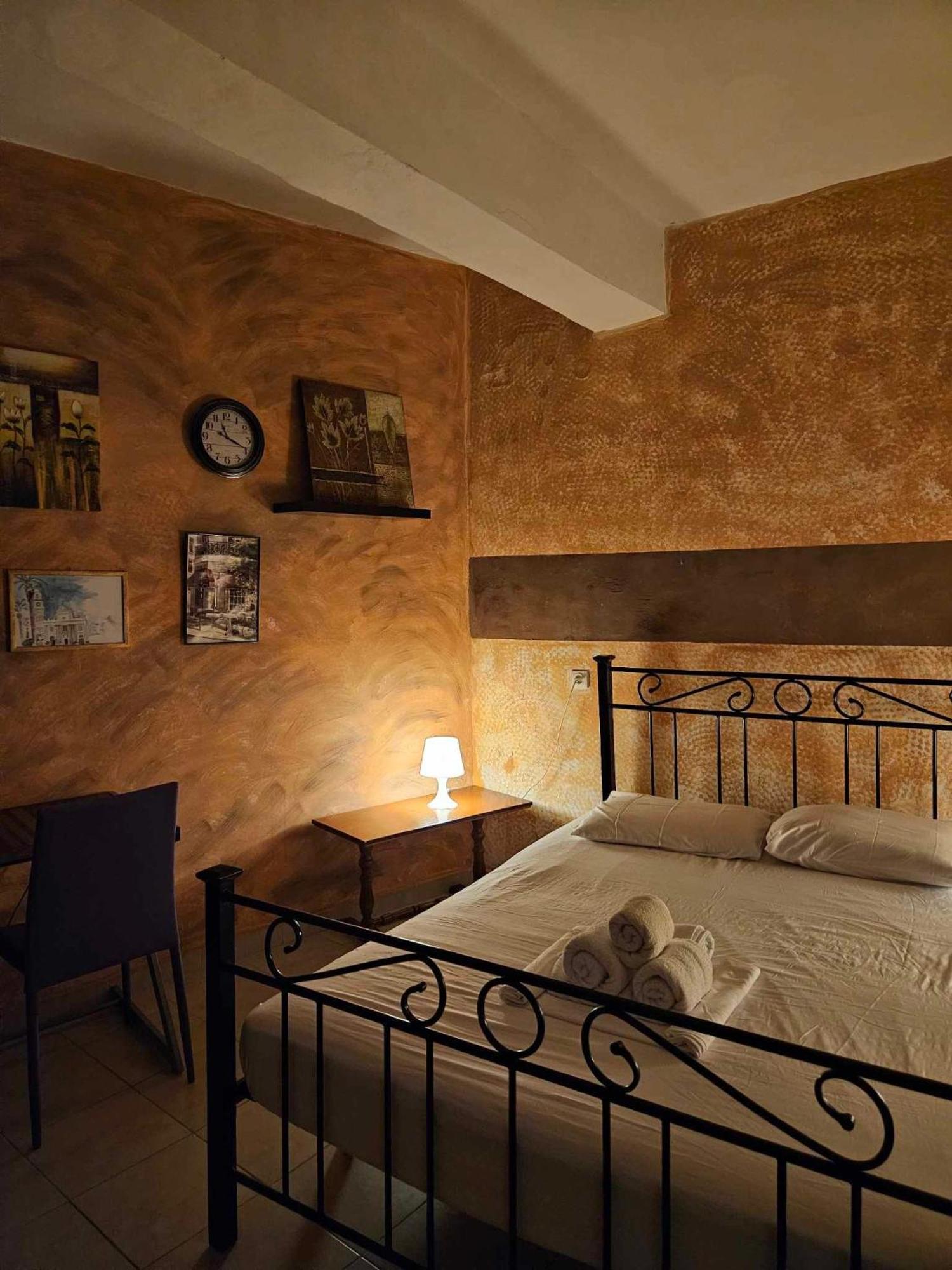 George's Guest house *