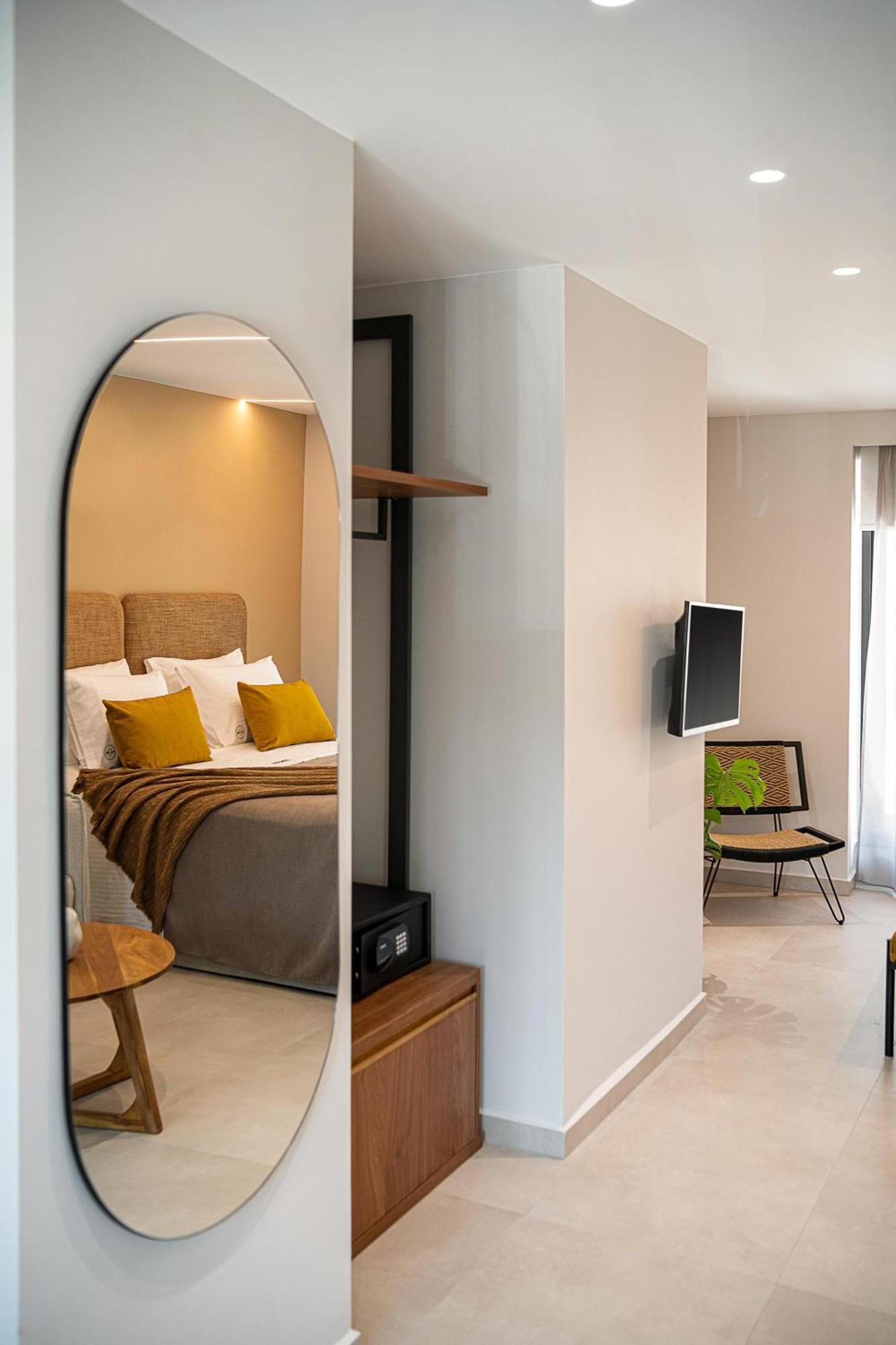 Hotel Theta Boutique Chrissi Akti Chania