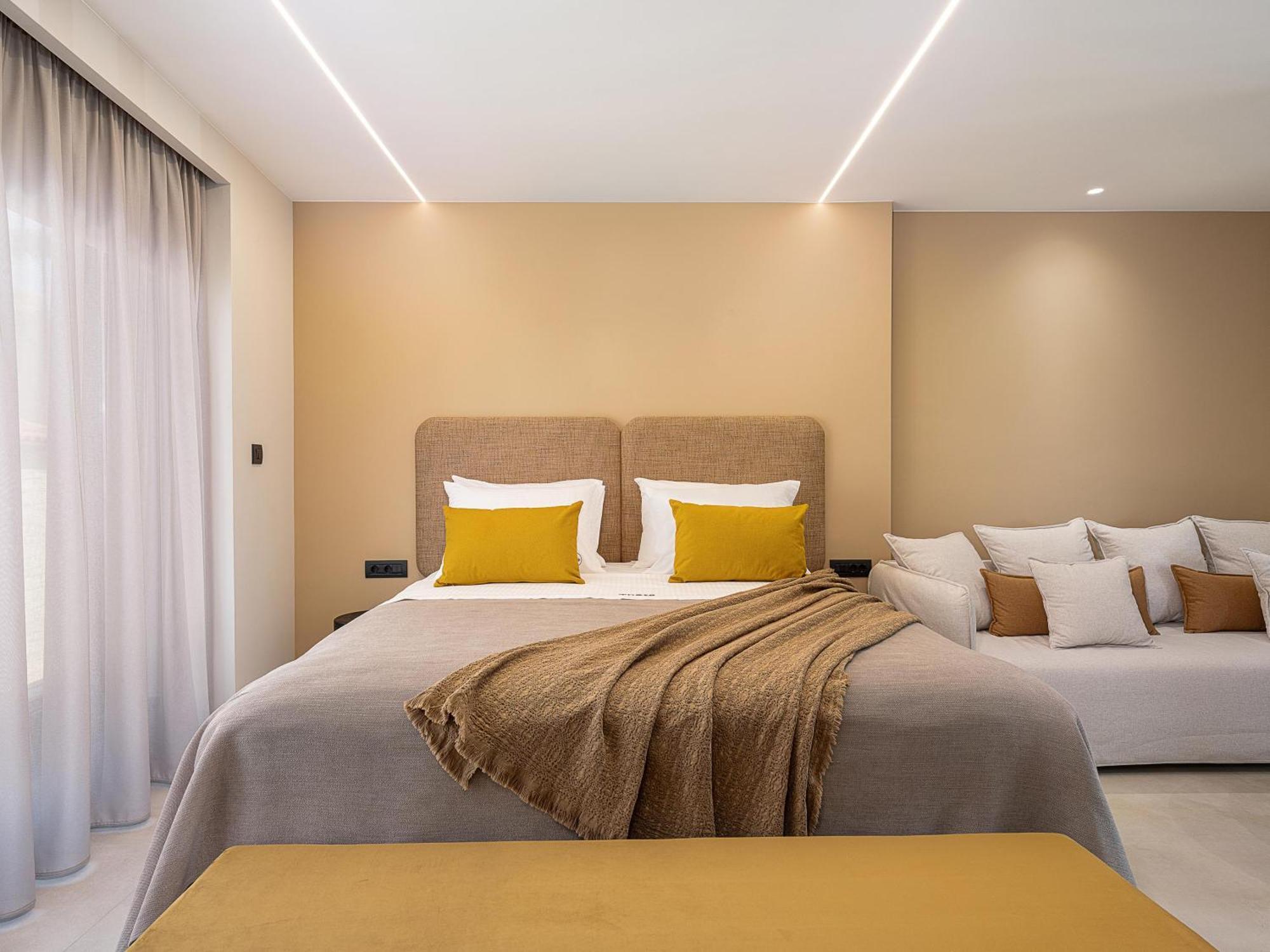 Hotel Theta Boutique
