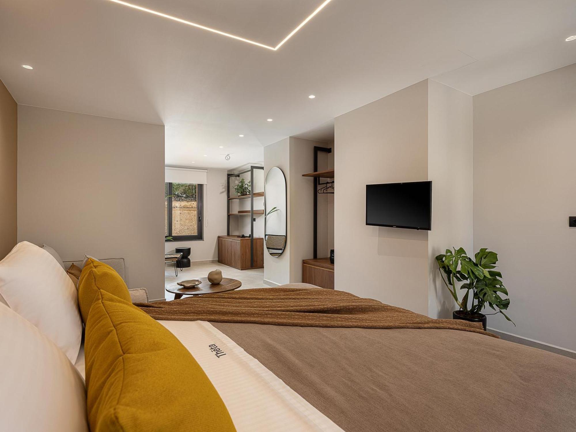 Theta Boutique Hotel *