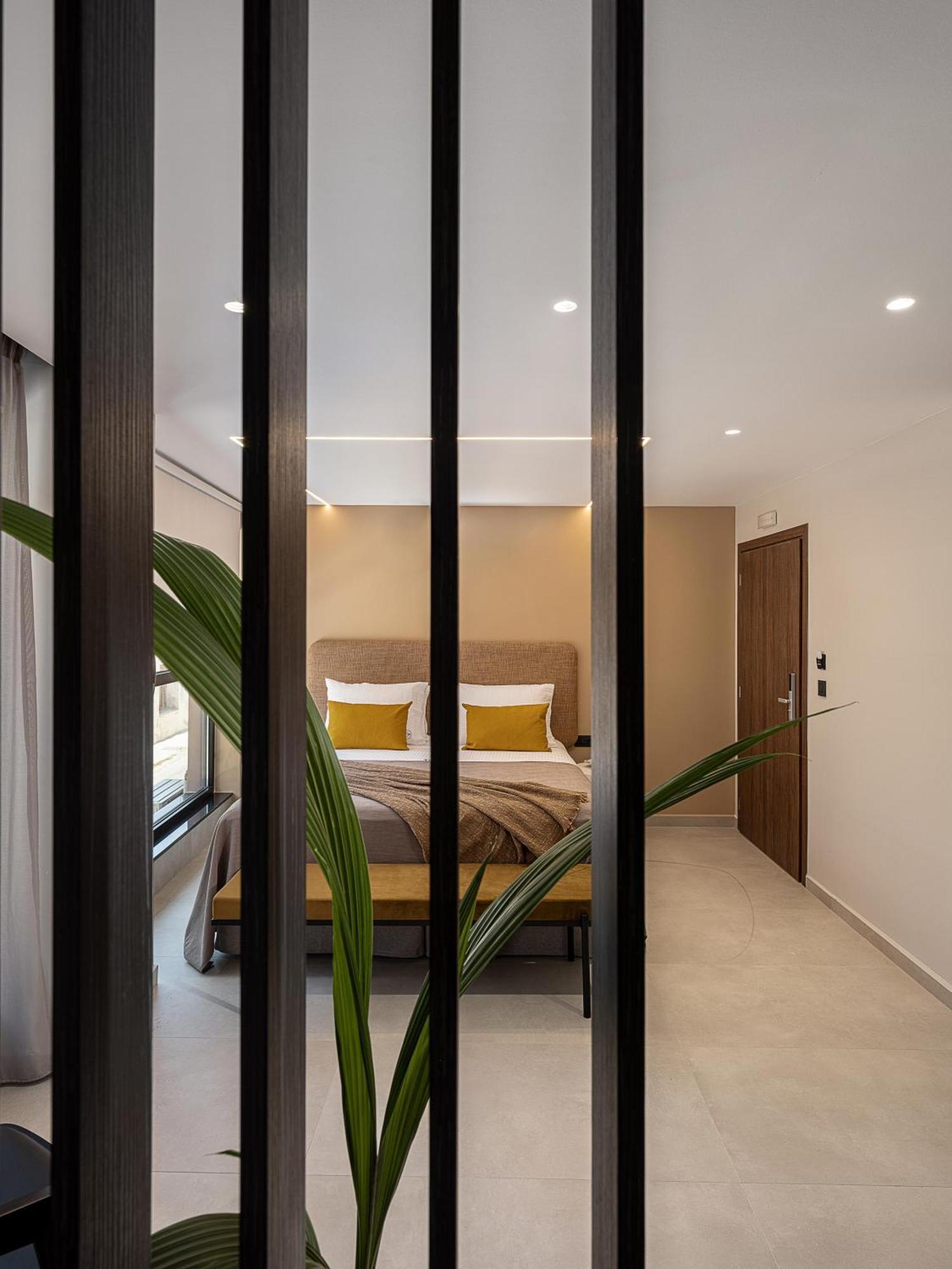 Theta Boutique Hotel *