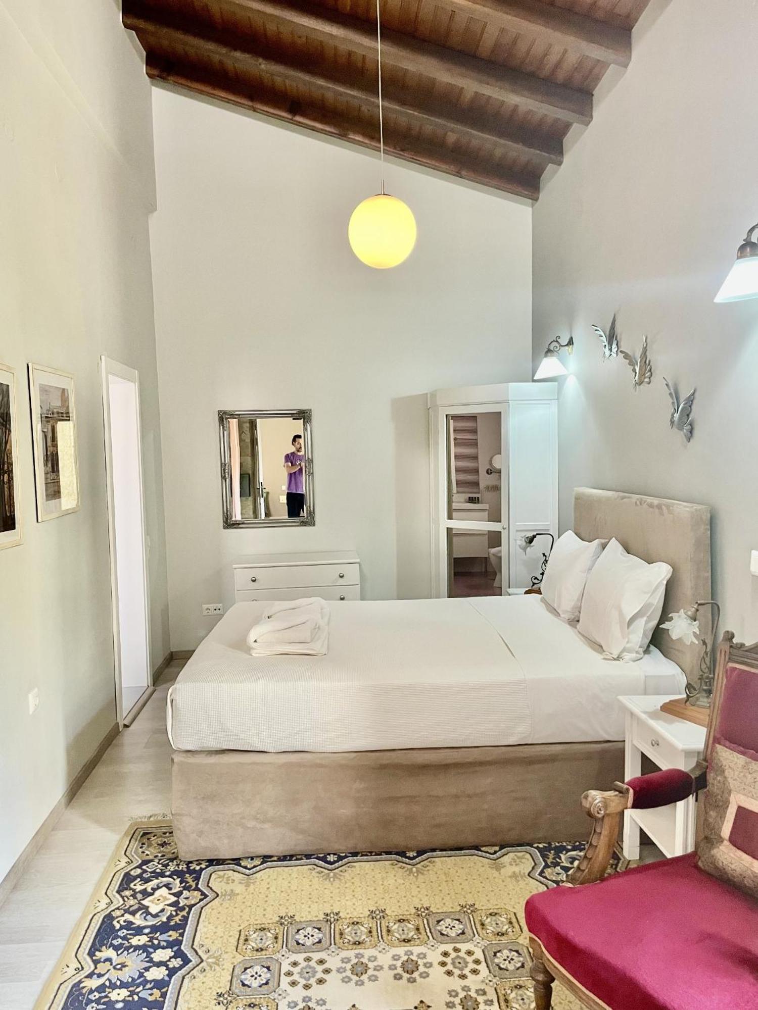 Erietta Hotel