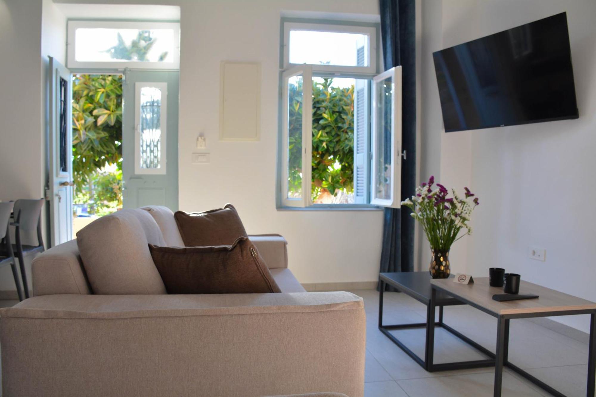 Thin Alos House