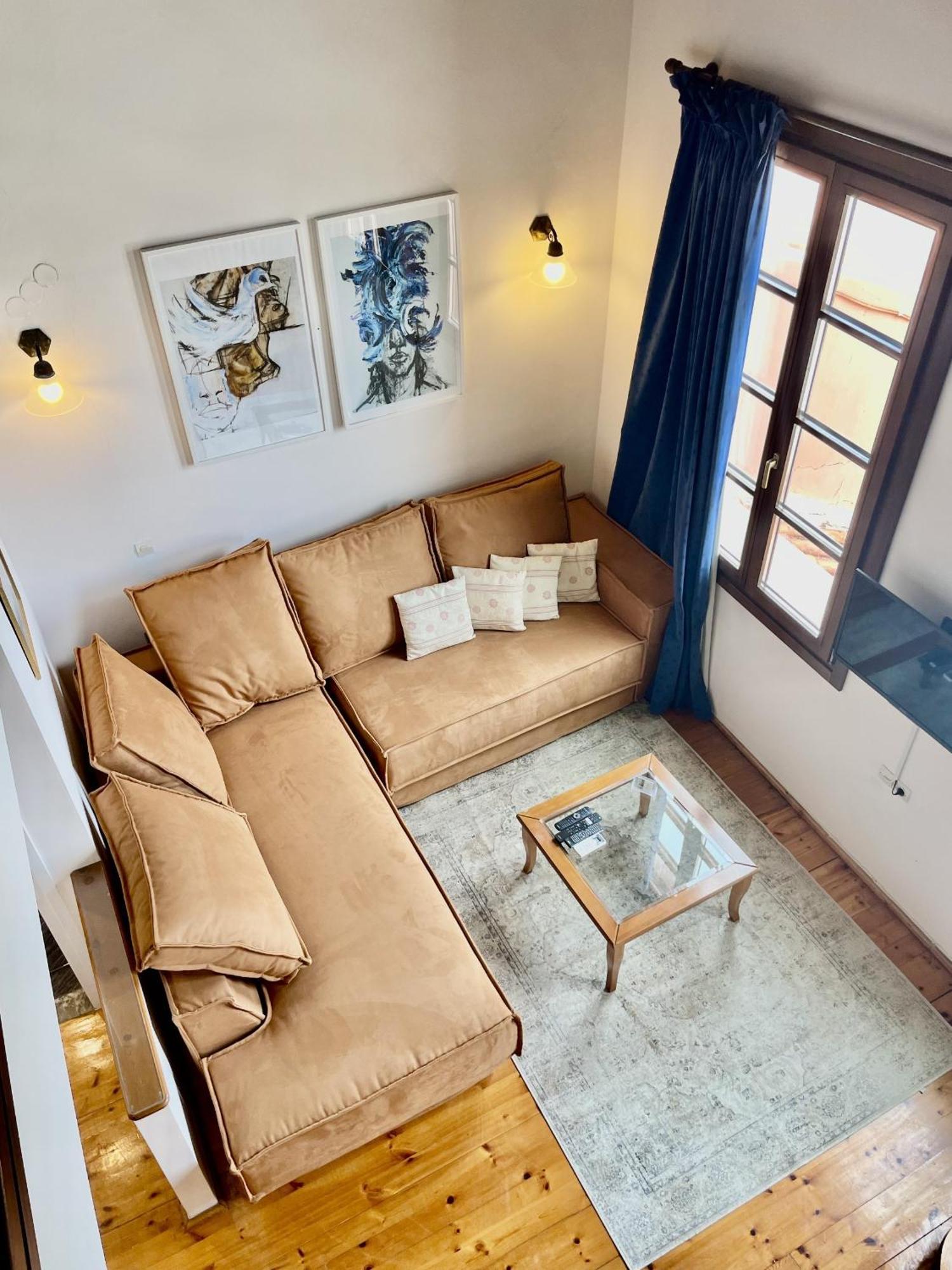 Erietta Hotel 3*