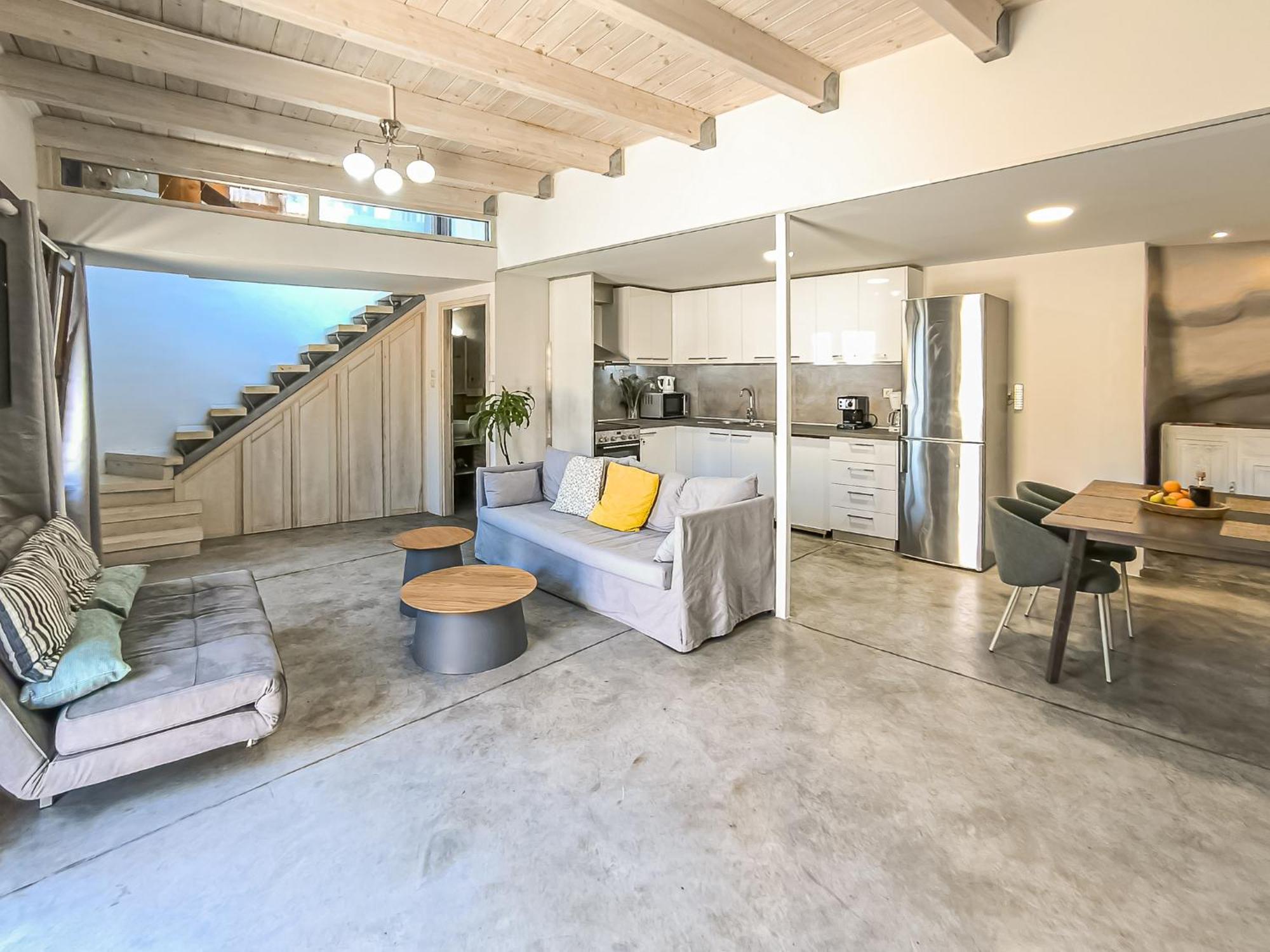 Charming Old Tannery House With Spacious Veranda And Stunning Sea View! Casa de férias