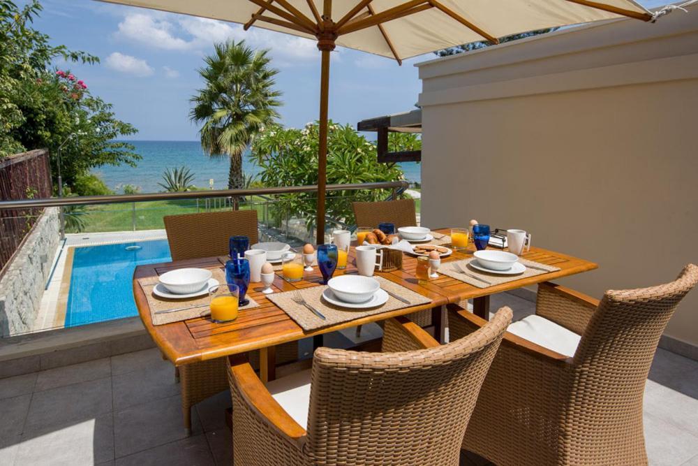 The Seaside Villa