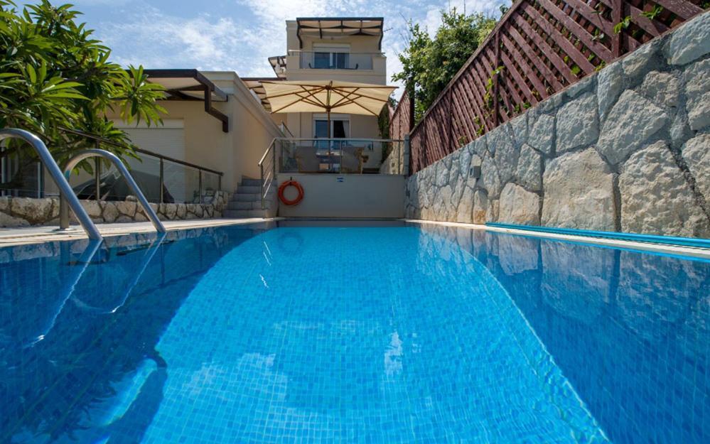 The Seaside Villa