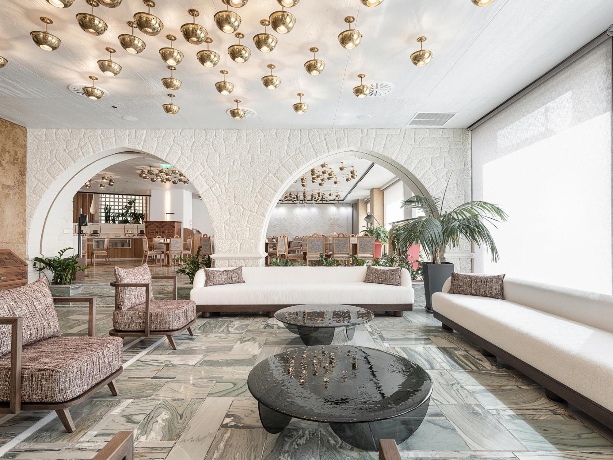 Hotel Civitel Akali 4*