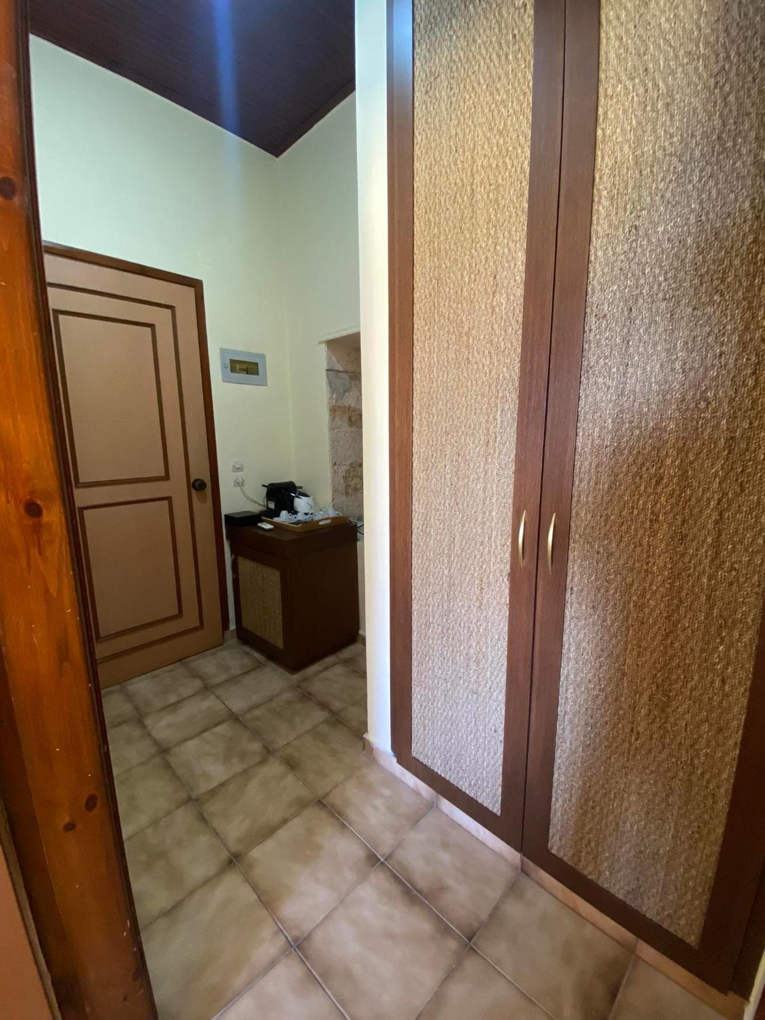 Hotel Helena Chrissi Akti Chania