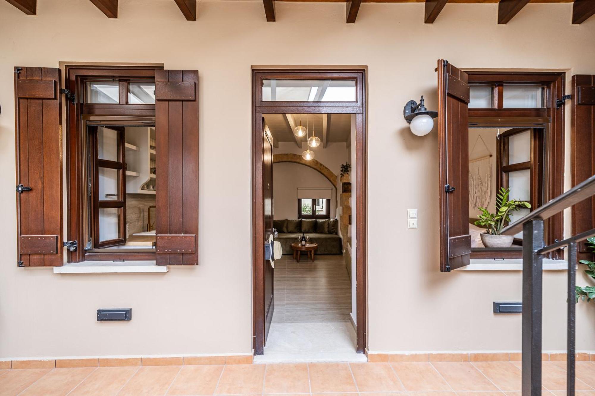Lithinon Luxury Suites Free Parking Chania (Crete)