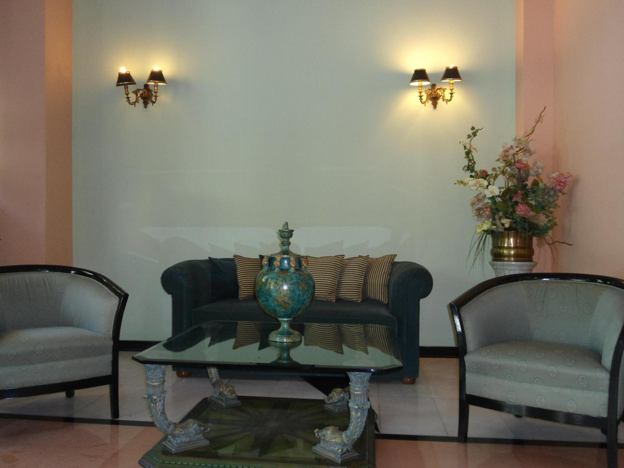Hotel Ellinis 2*