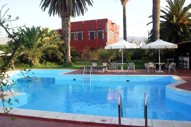 Hotel Oasis Chrissi Akti Chania