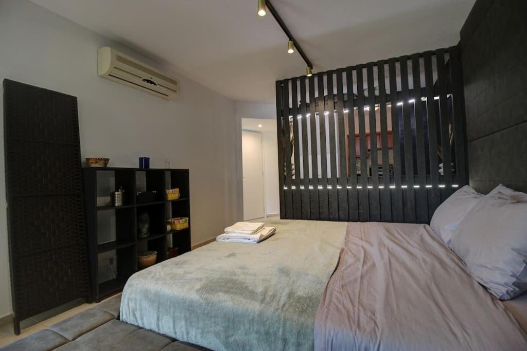 Apartment Elias 3-bedroom On The Beach With Pool Chania (Crete)