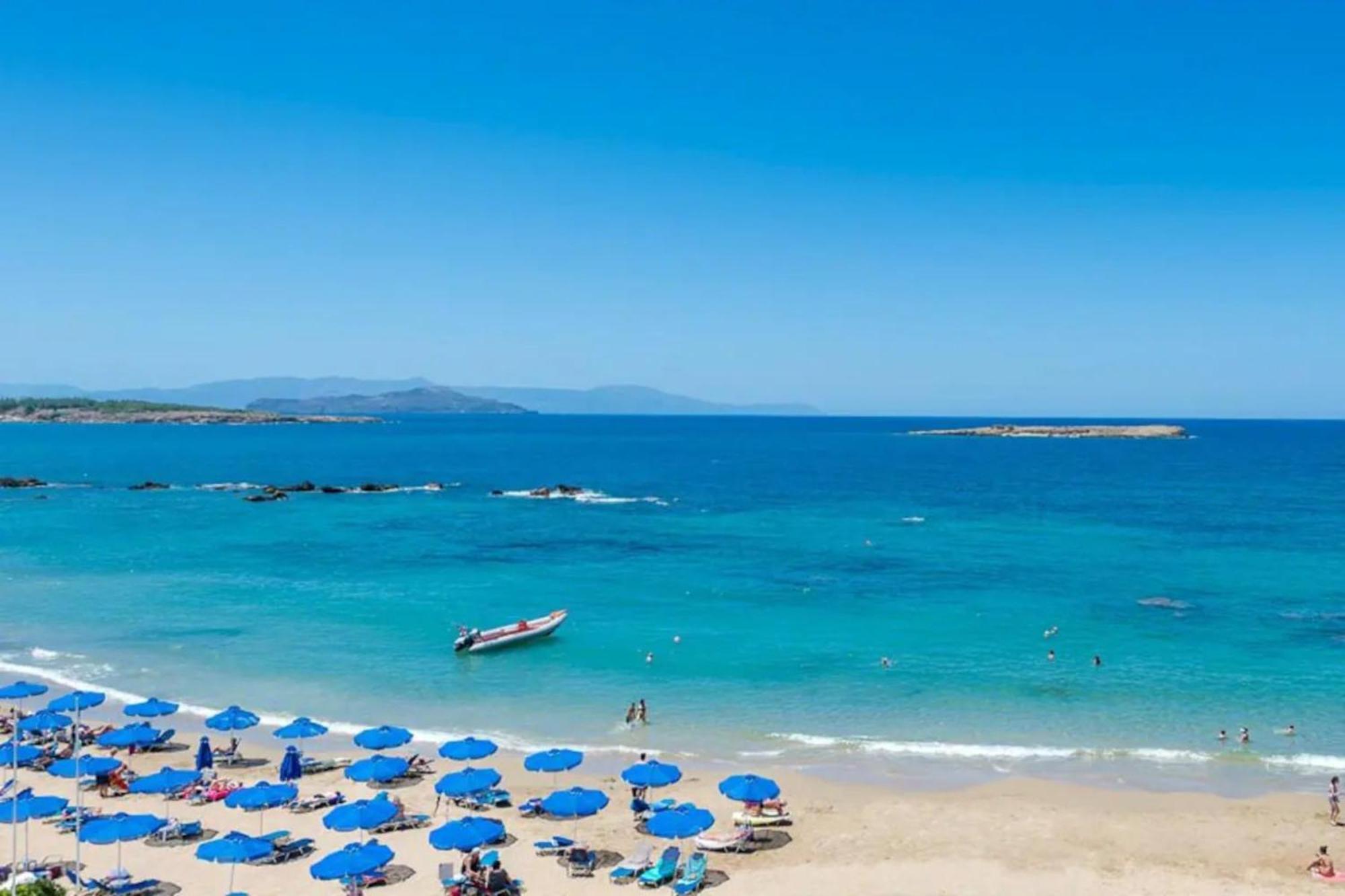 3 Bedroom In Nea Chora 400 Meters Walk To The