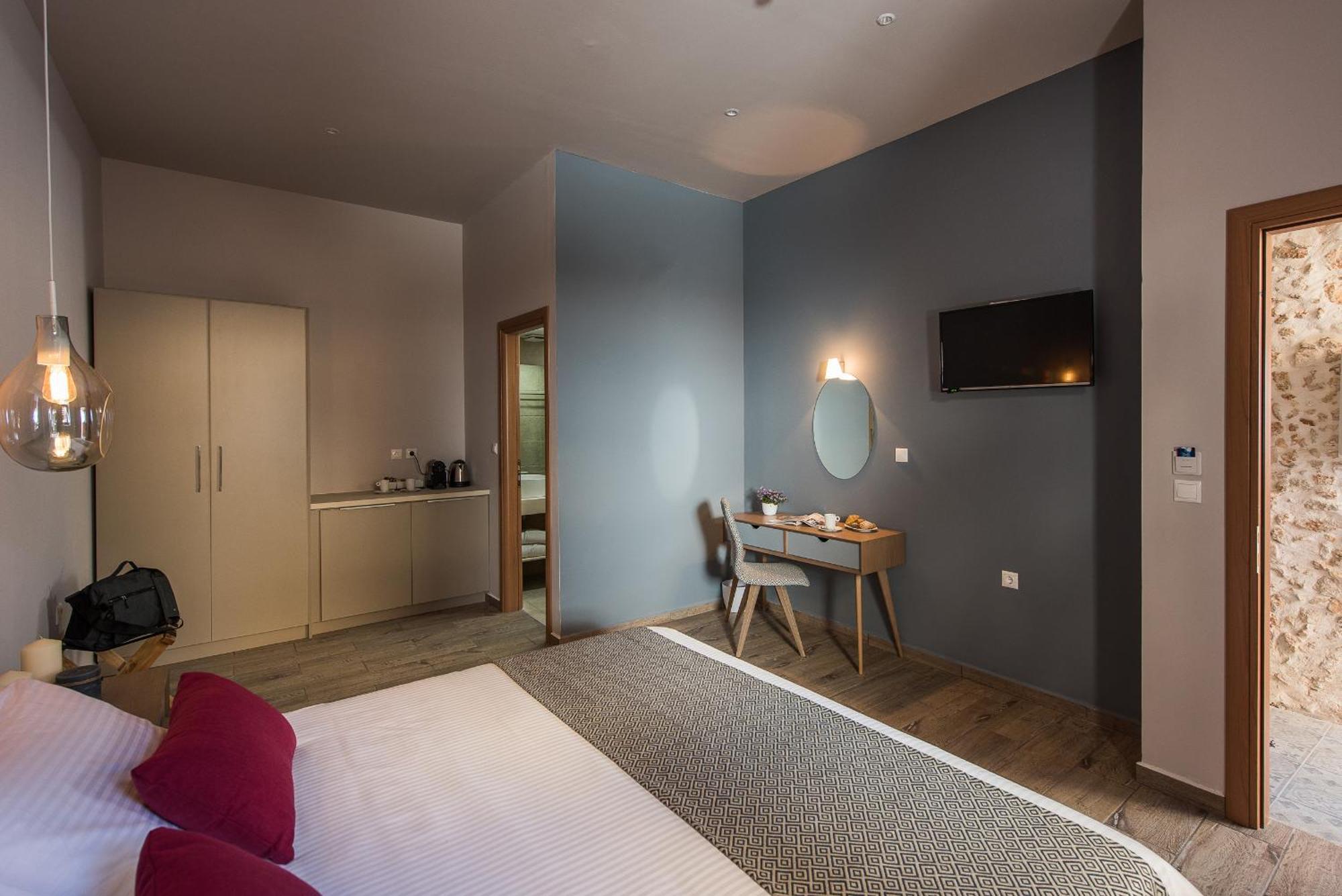 Bluebell Luxury Aparthotel Chania (Crete)