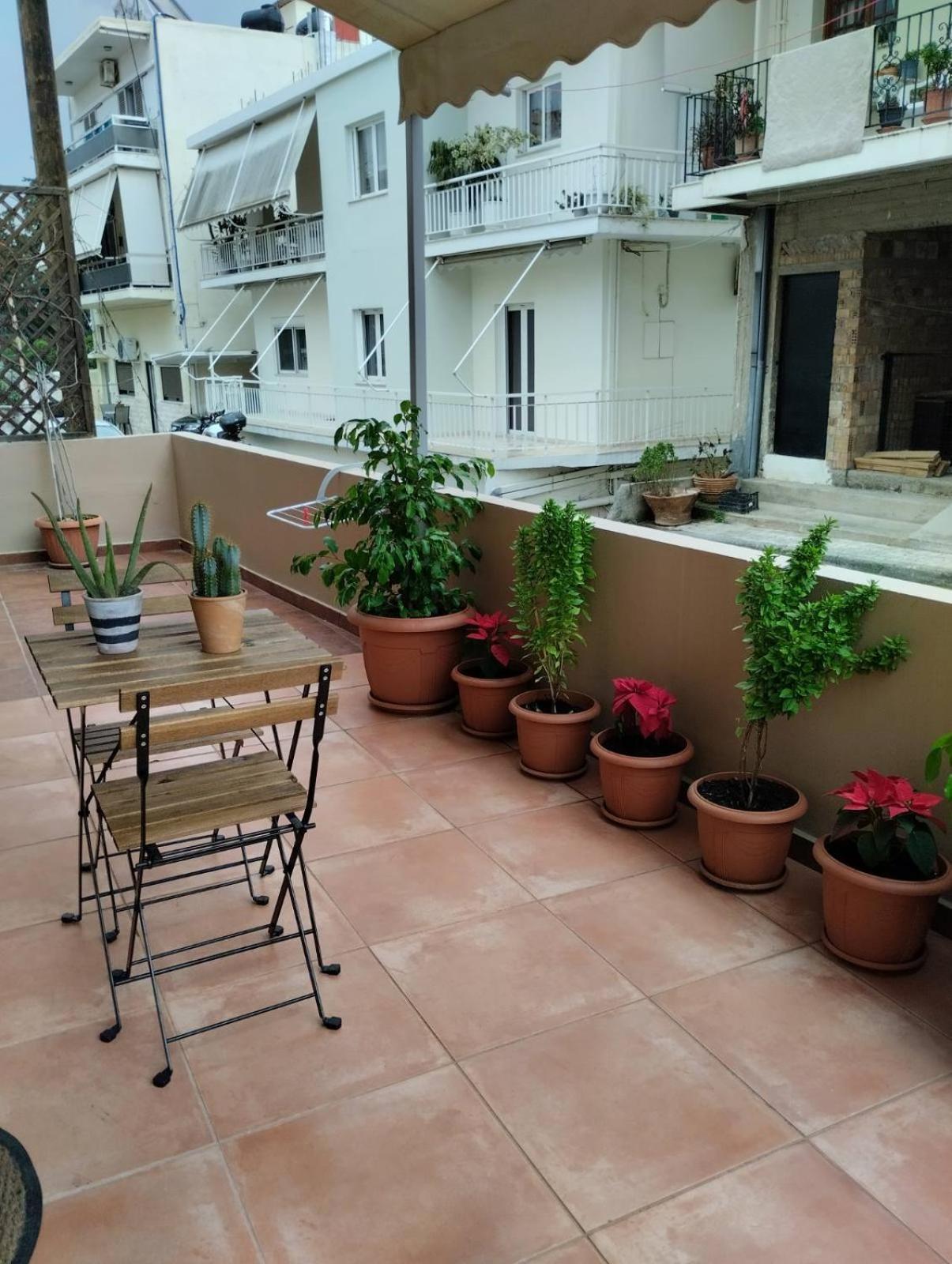 Corner House Apartment