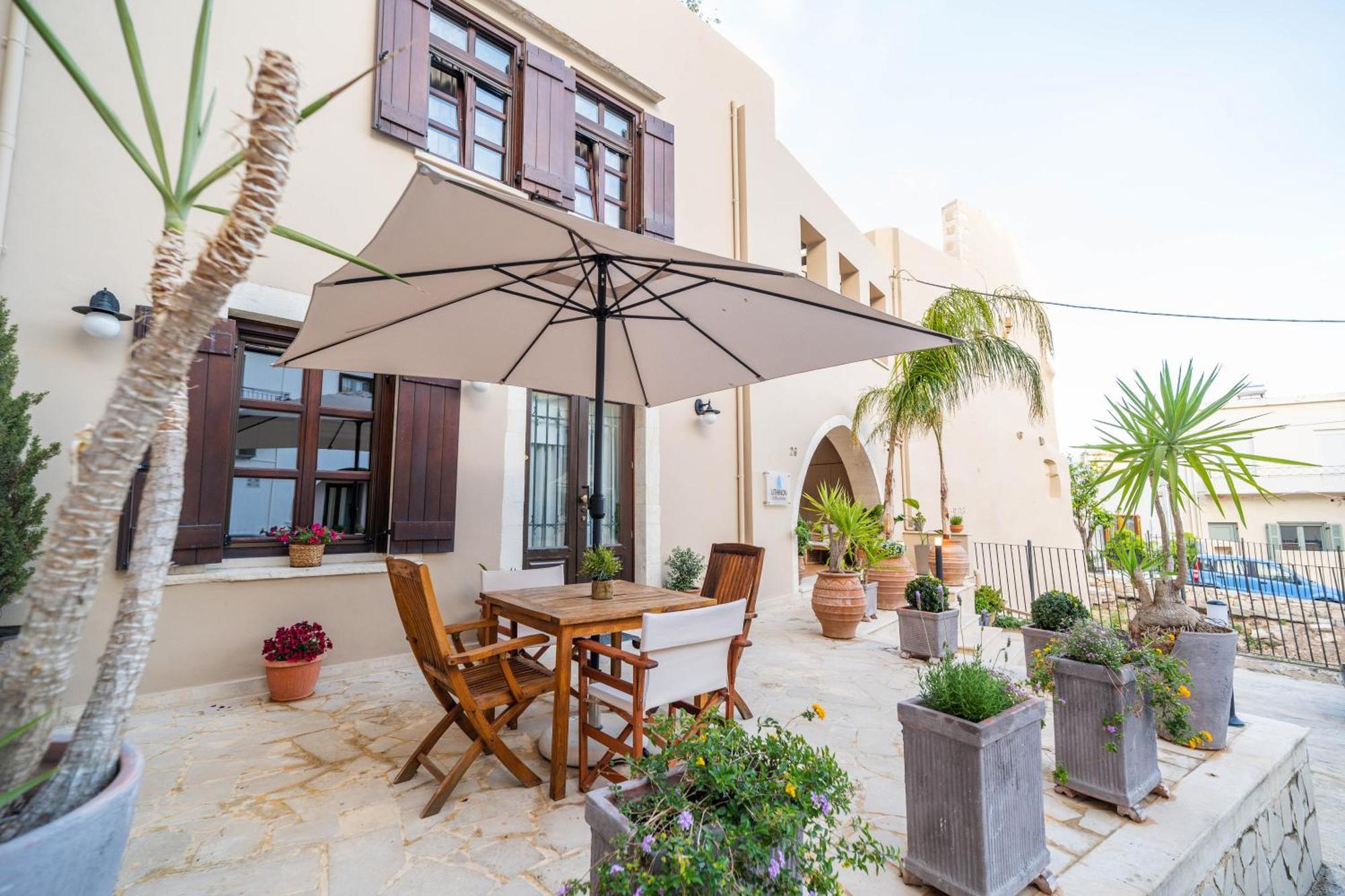 Lithinon Luxury Suites Free Parking Apartment