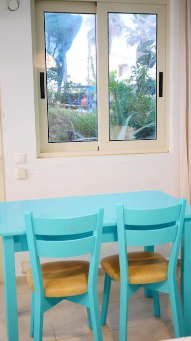 Elias 3-bedroom On The Beach With Pool Apartment