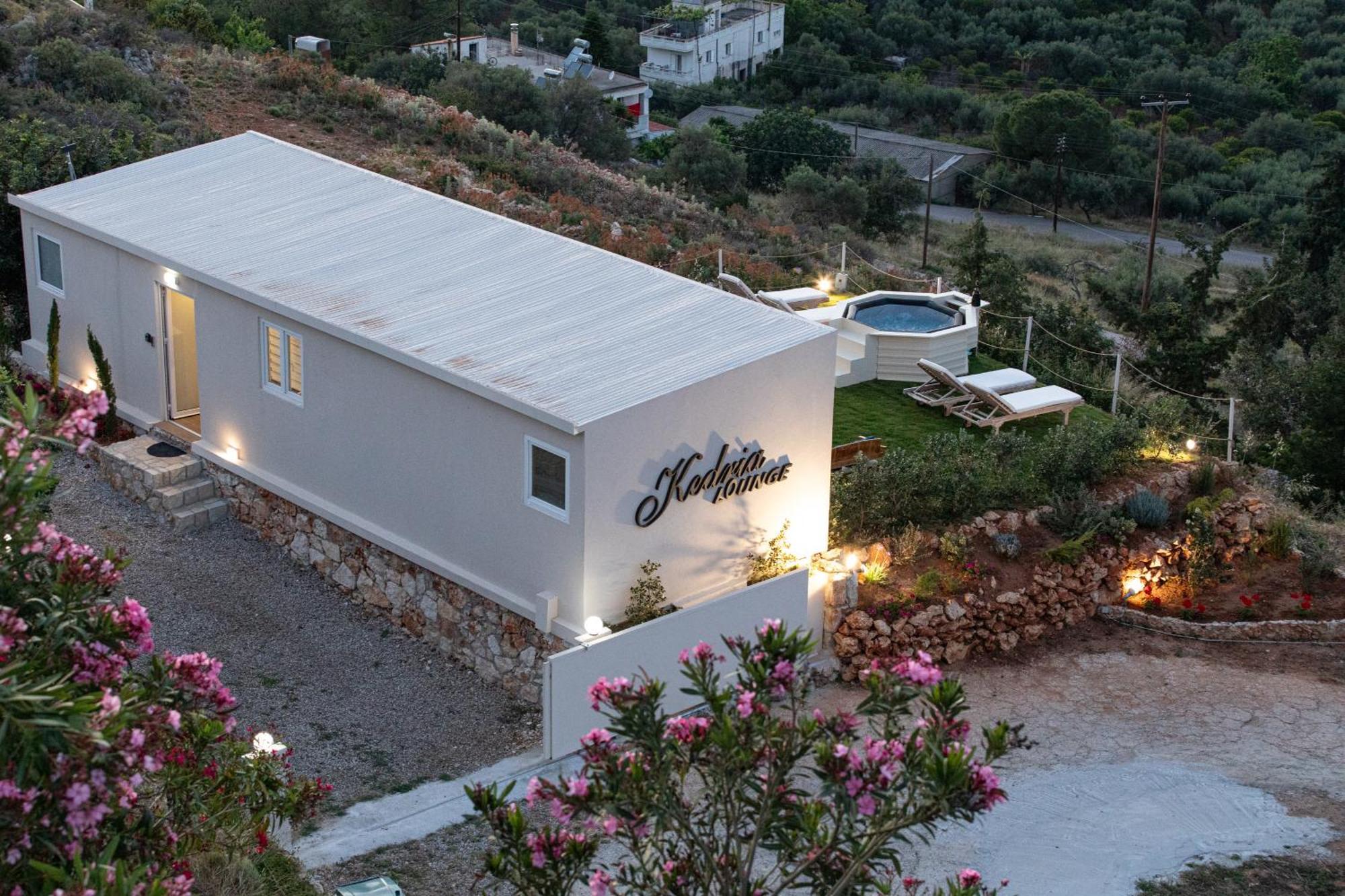 Kedria Lounge And Infinity Sea View