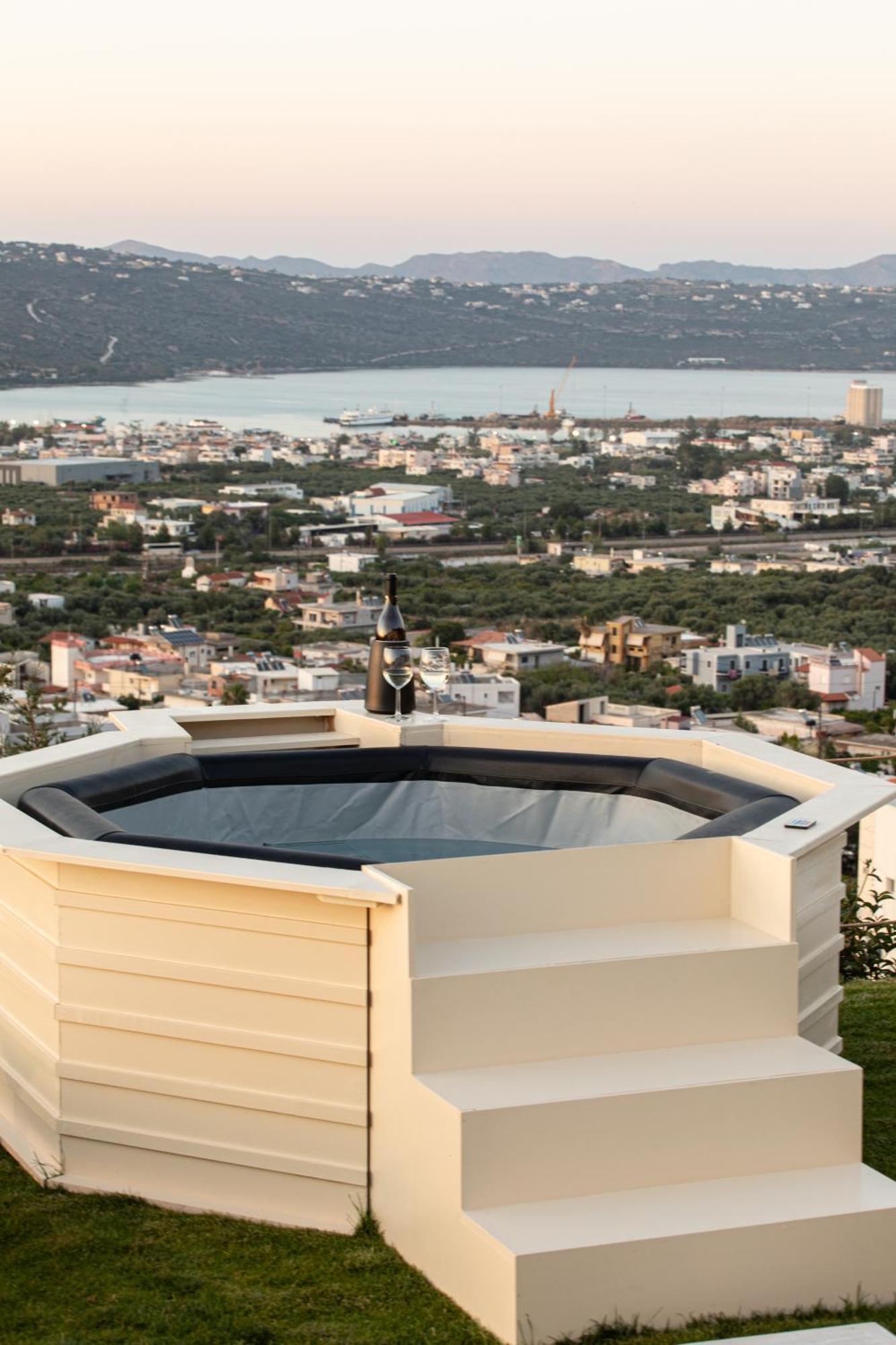 Kedria Lounge And Infinity Sea View Appartement *