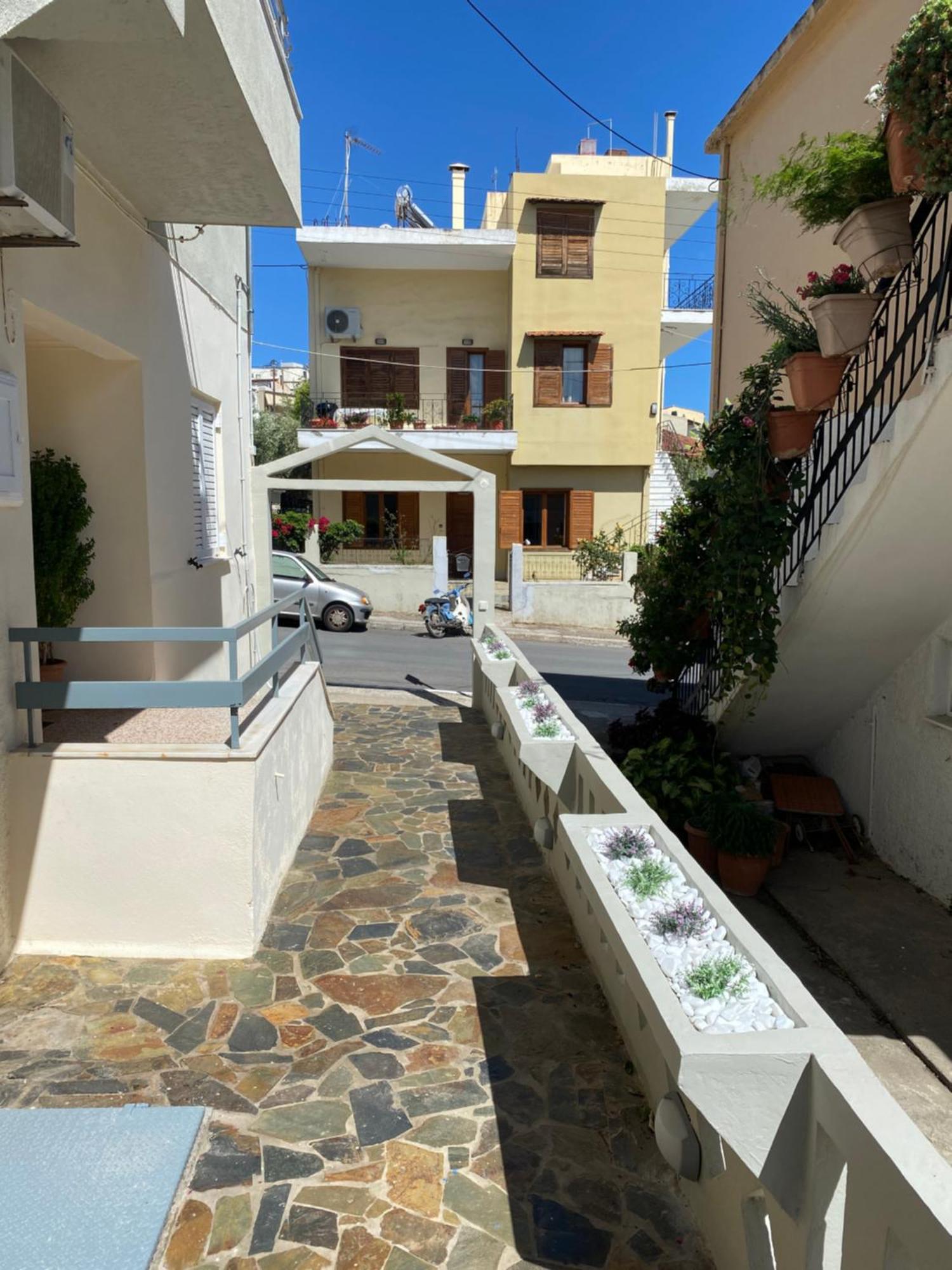 άγιος ιωάννης *