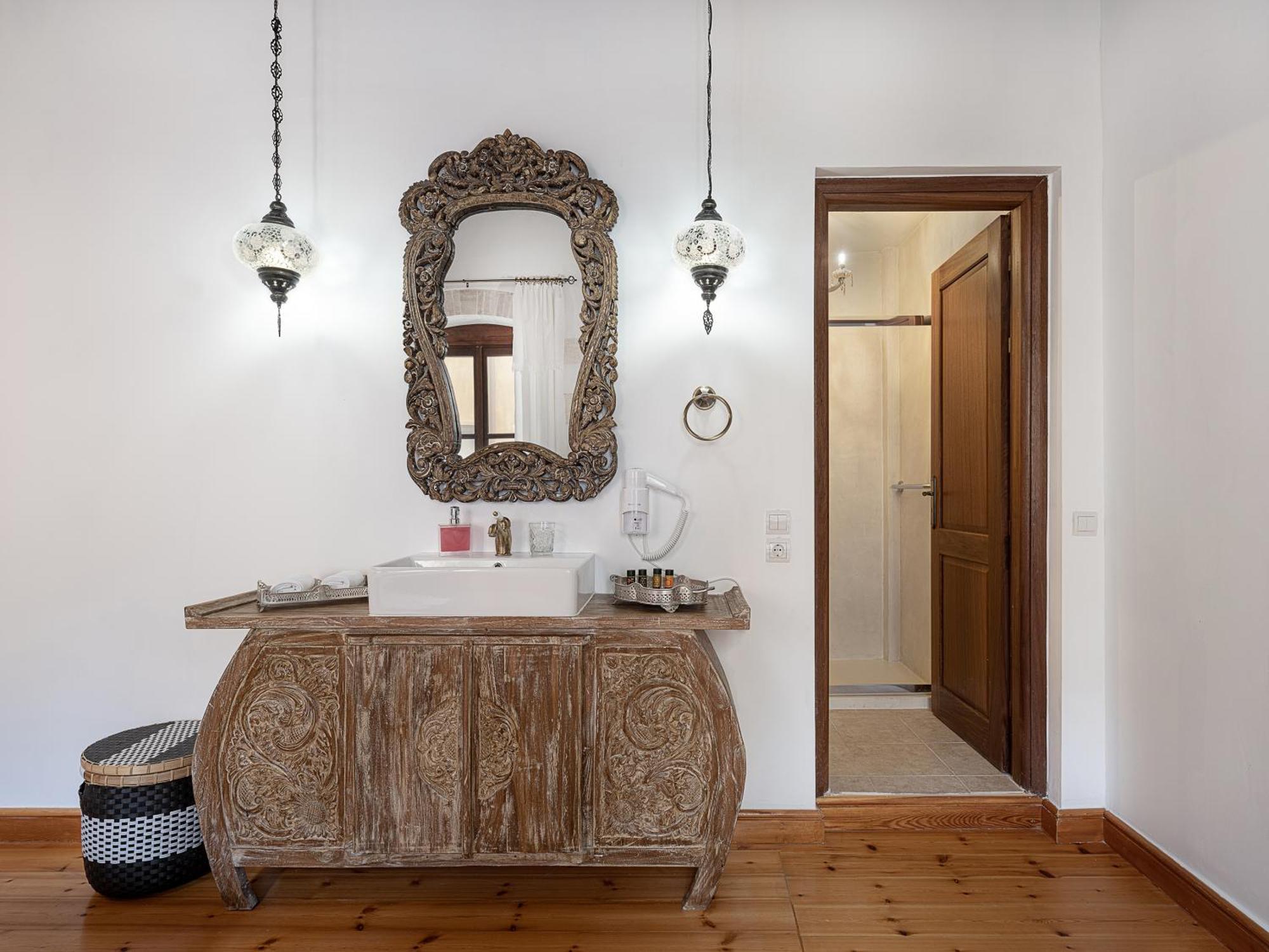 Venetian Palace Chania Chrissi Akti Chania