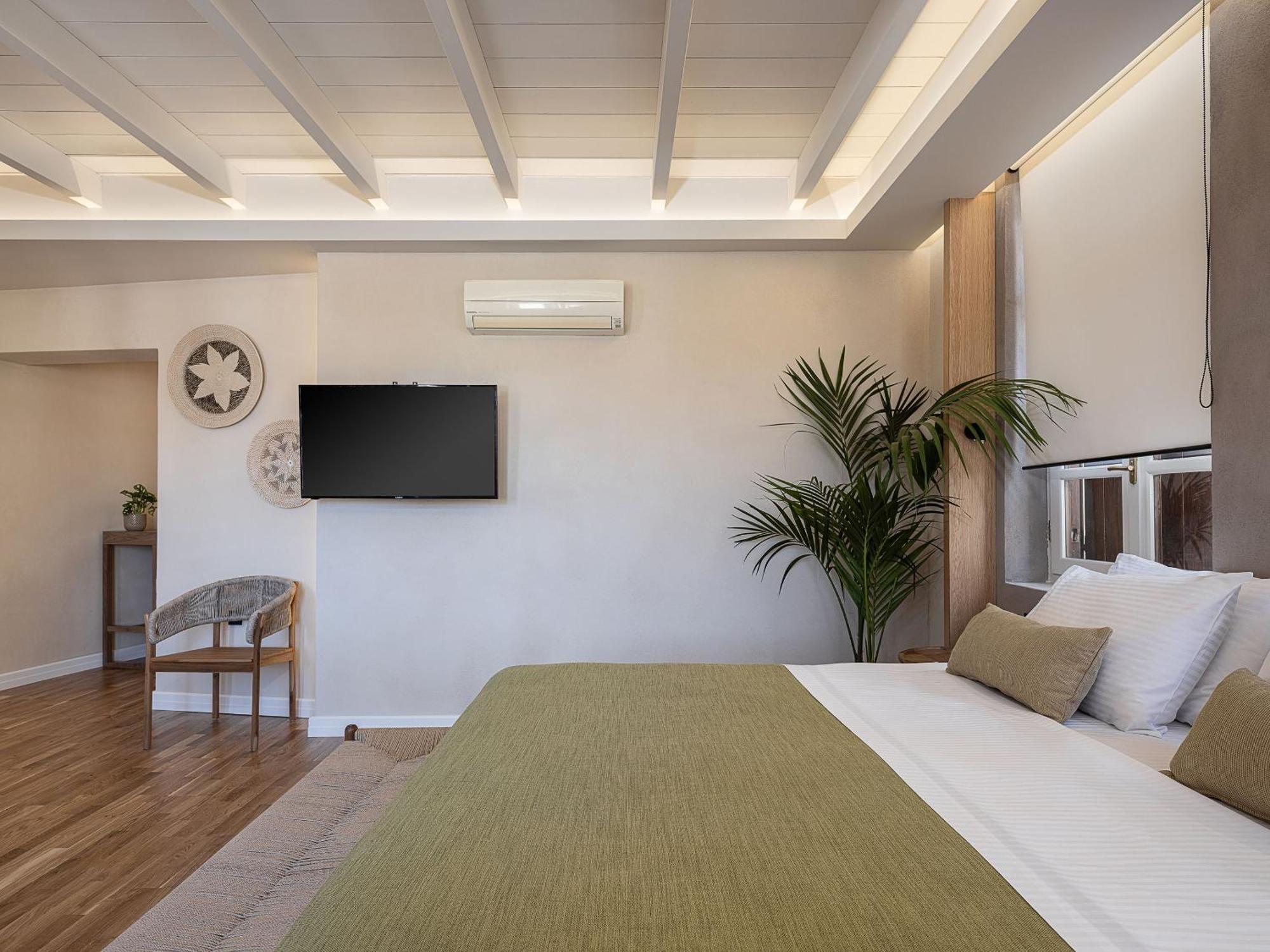 Lithinon Luxury Suites Free Parking Apartment *