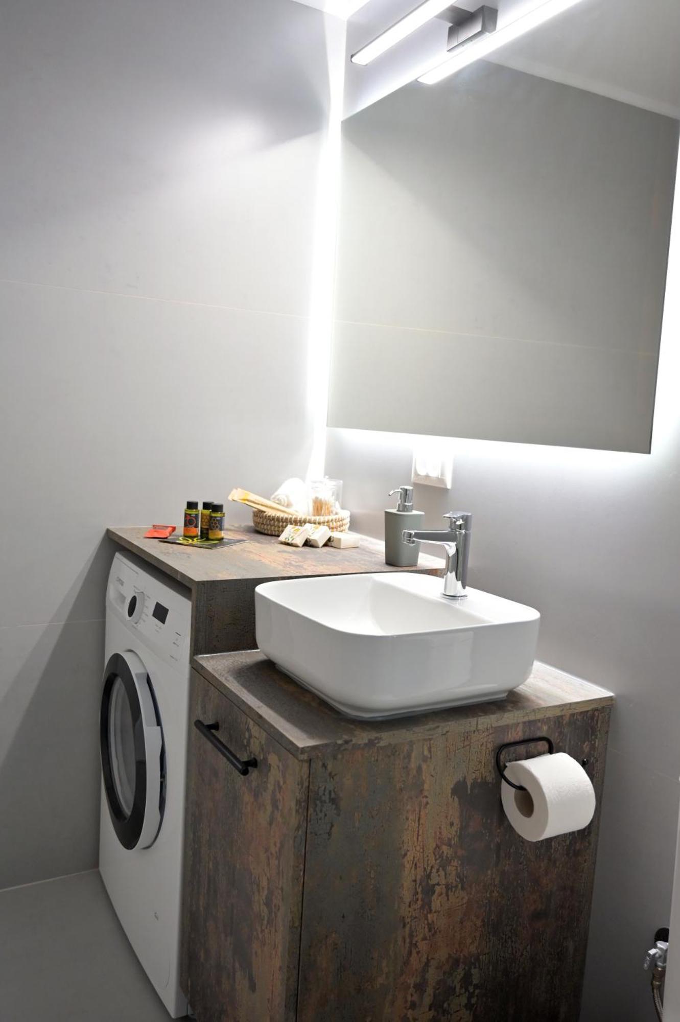 Silver Luxury Chania Center *