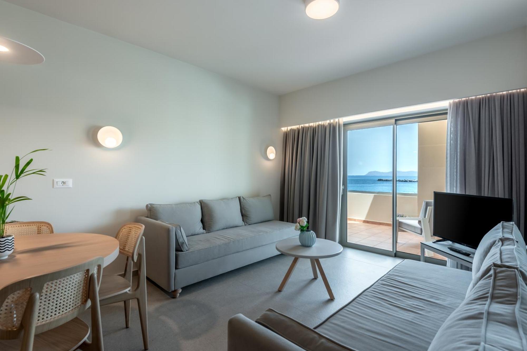 Aparthotel Blue Dome 3*