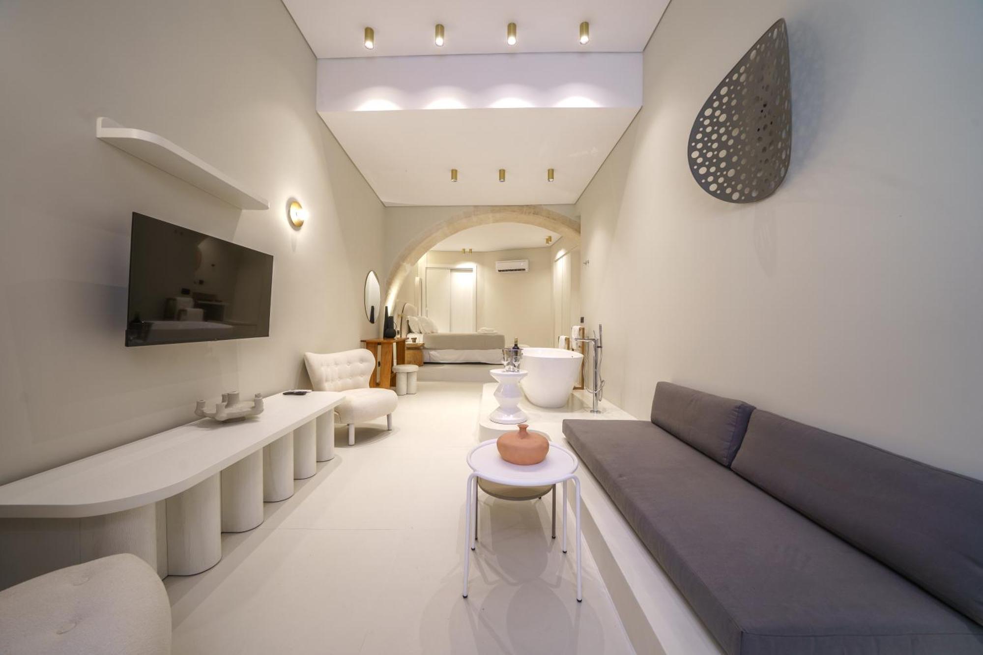 Amelia Luxury Old Town Apartment