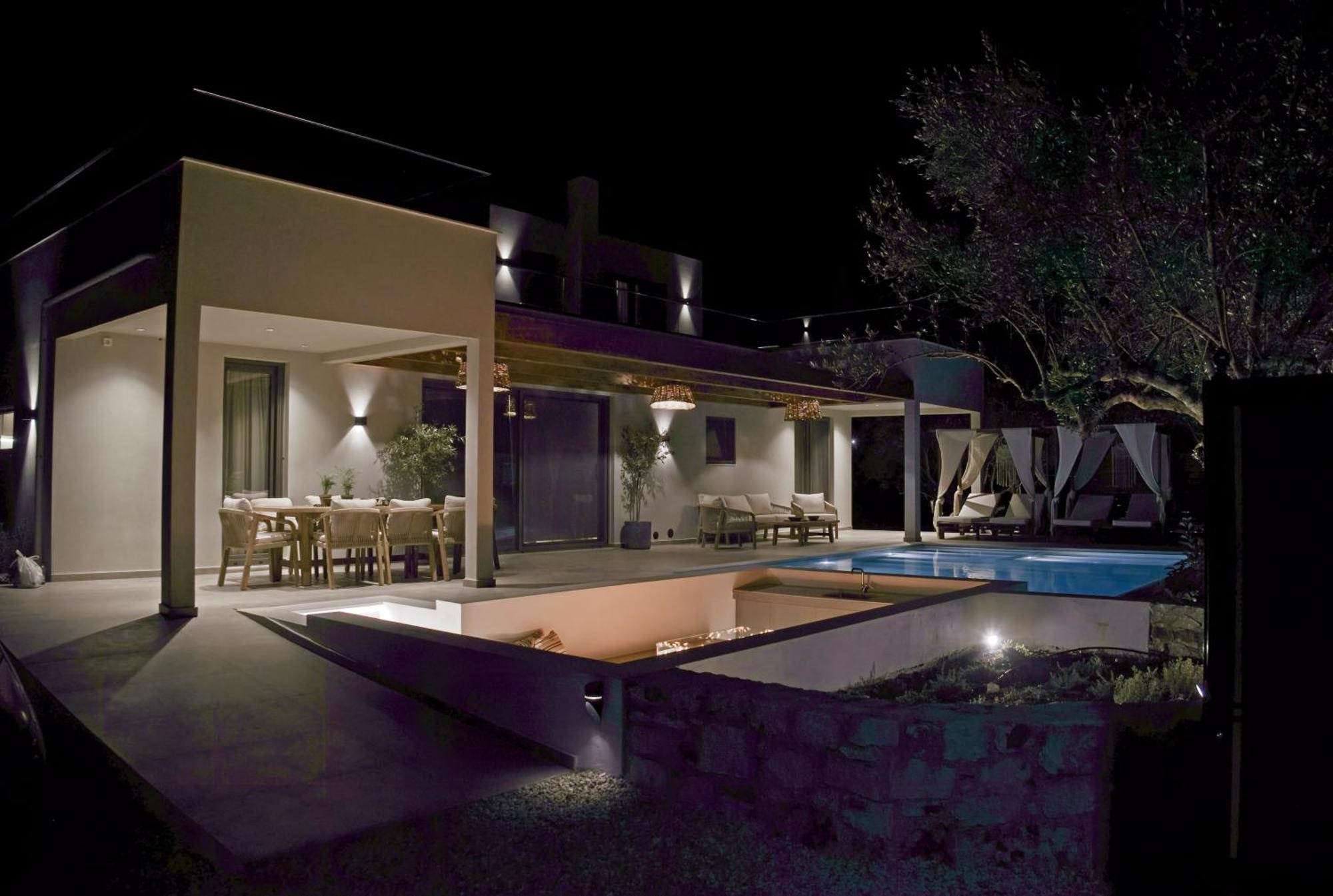 Mourelo Luxury In Chania With Private Pool Jacuzzi Pousada