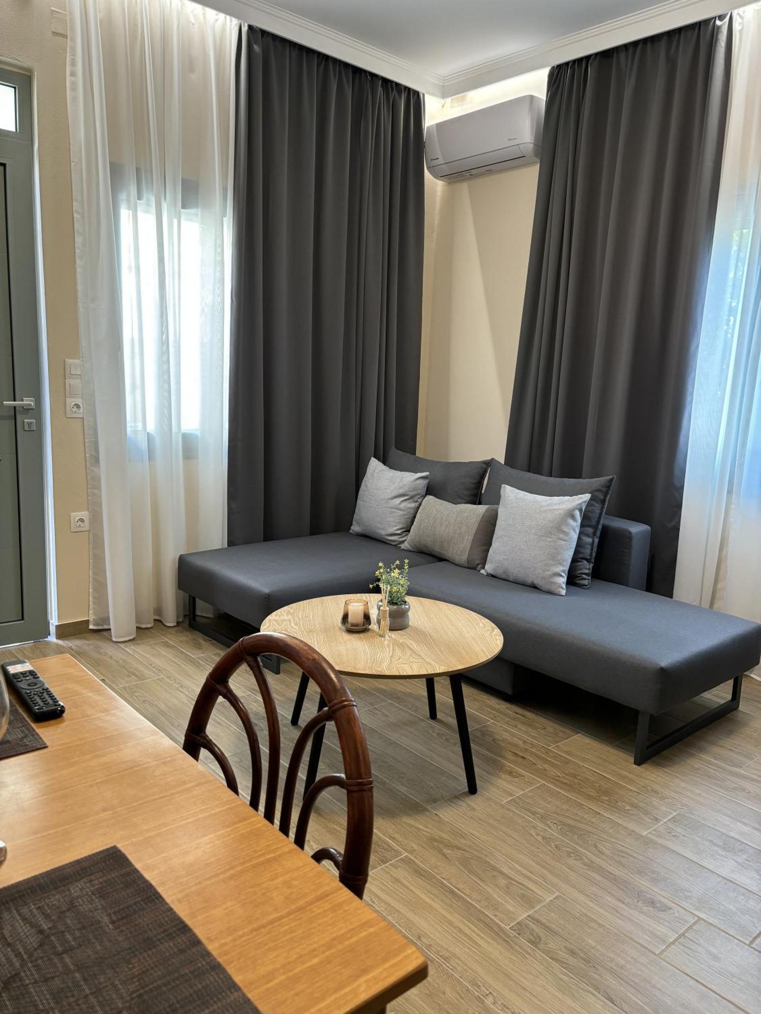 Rodon Manor Apartment