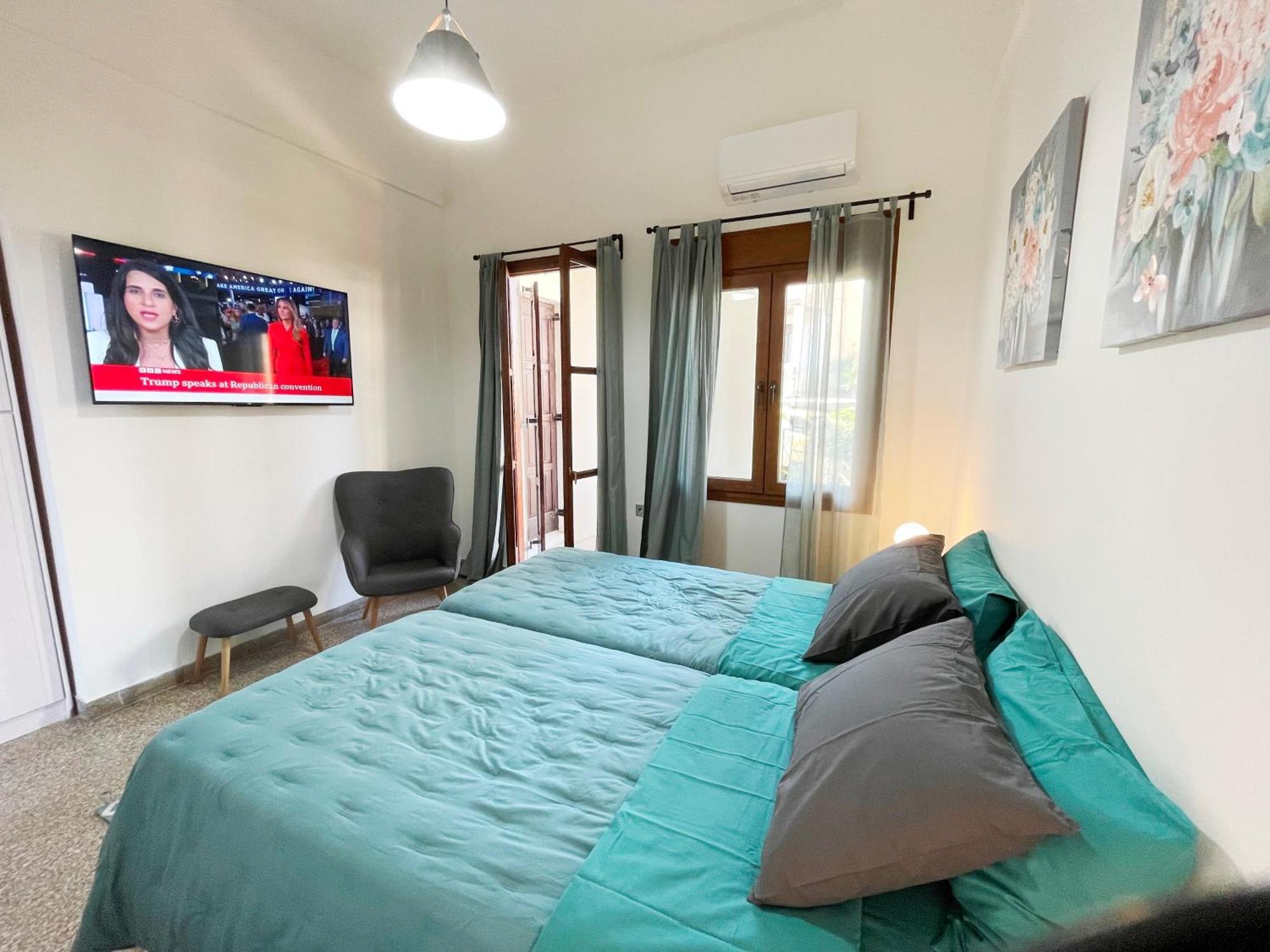 Naos-sea Front Vacation By Chania Center Vakantiehuis