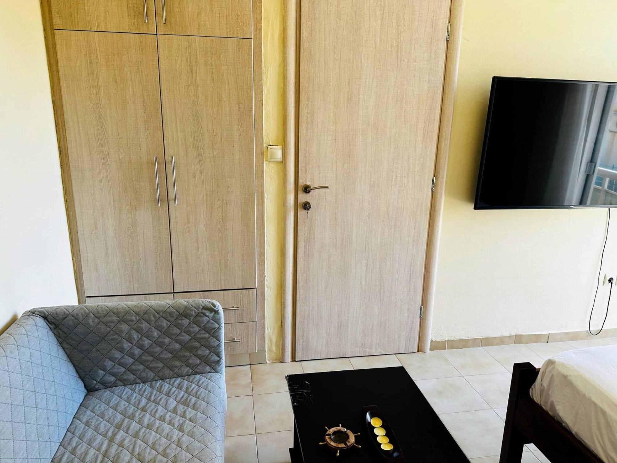 Yia Banaki 1 Min Walk To Old Town 7min Walk