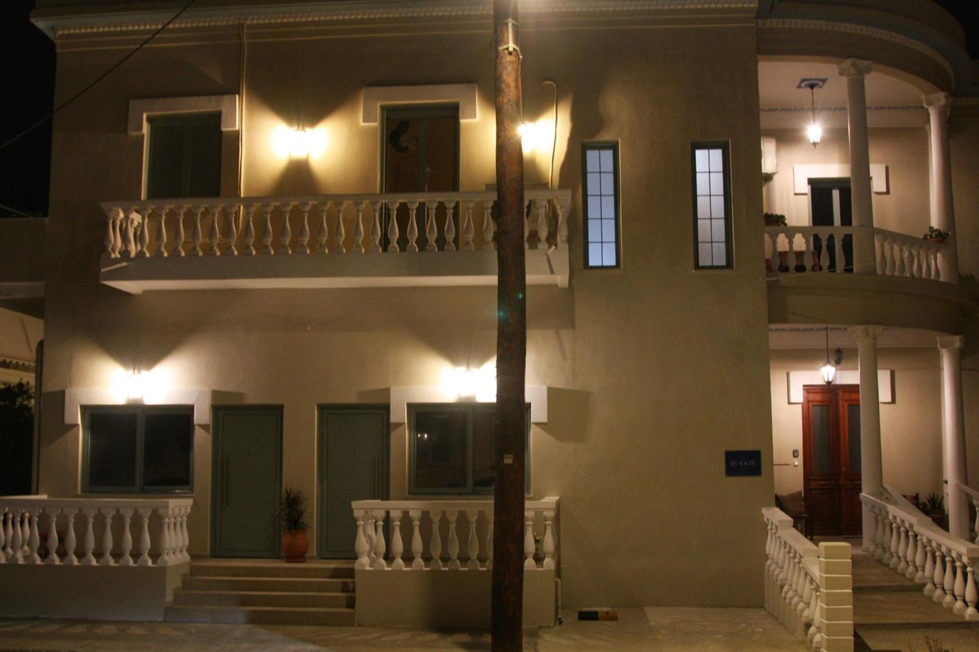 Apartment Rodon Manor *