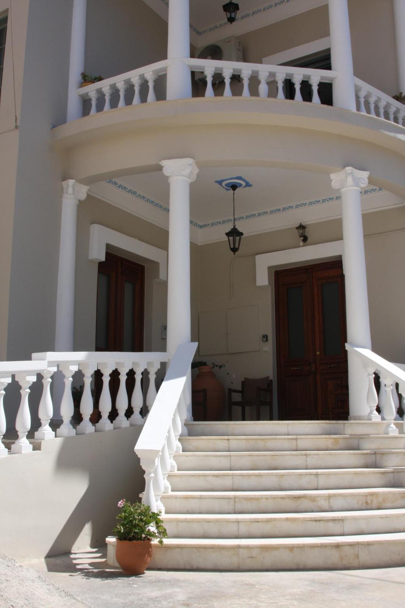 Rodon Manor *