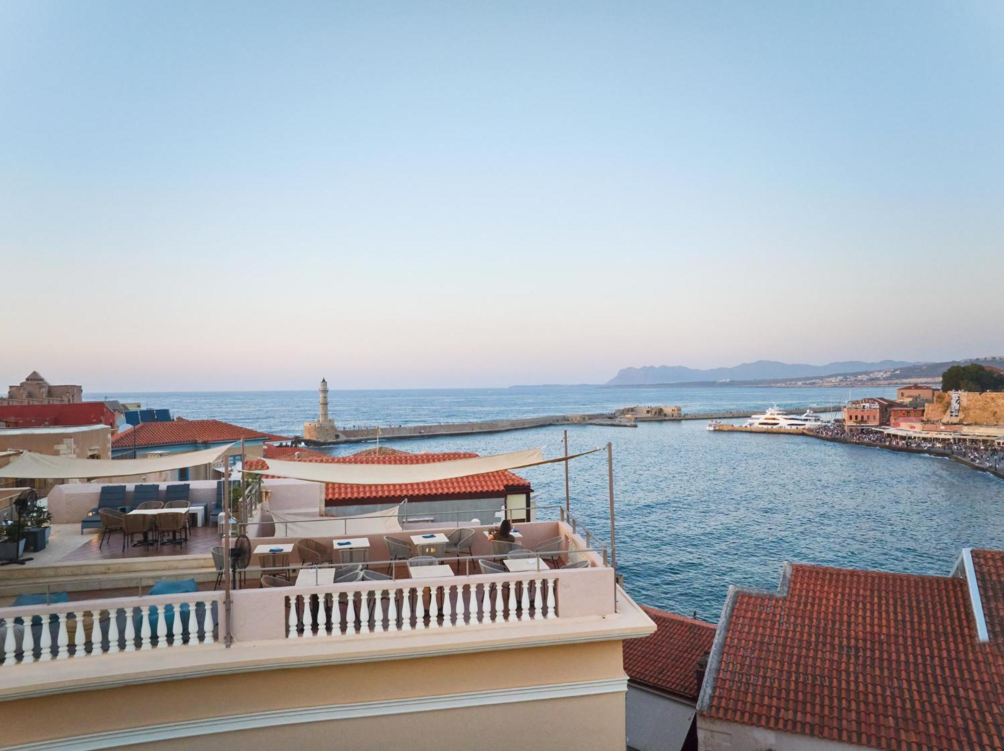 Hotel Casa Delfino & Chania (Crete)