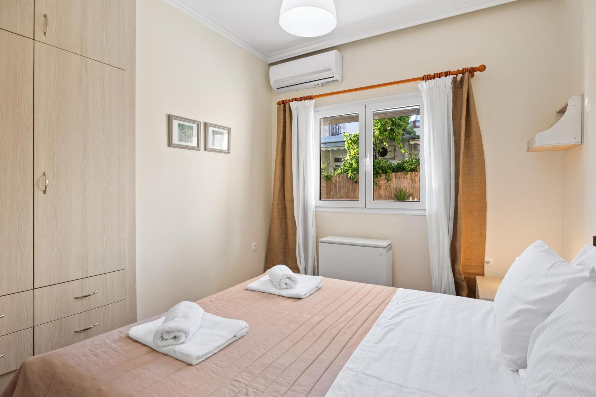 Apartment Dragonfly In Chania