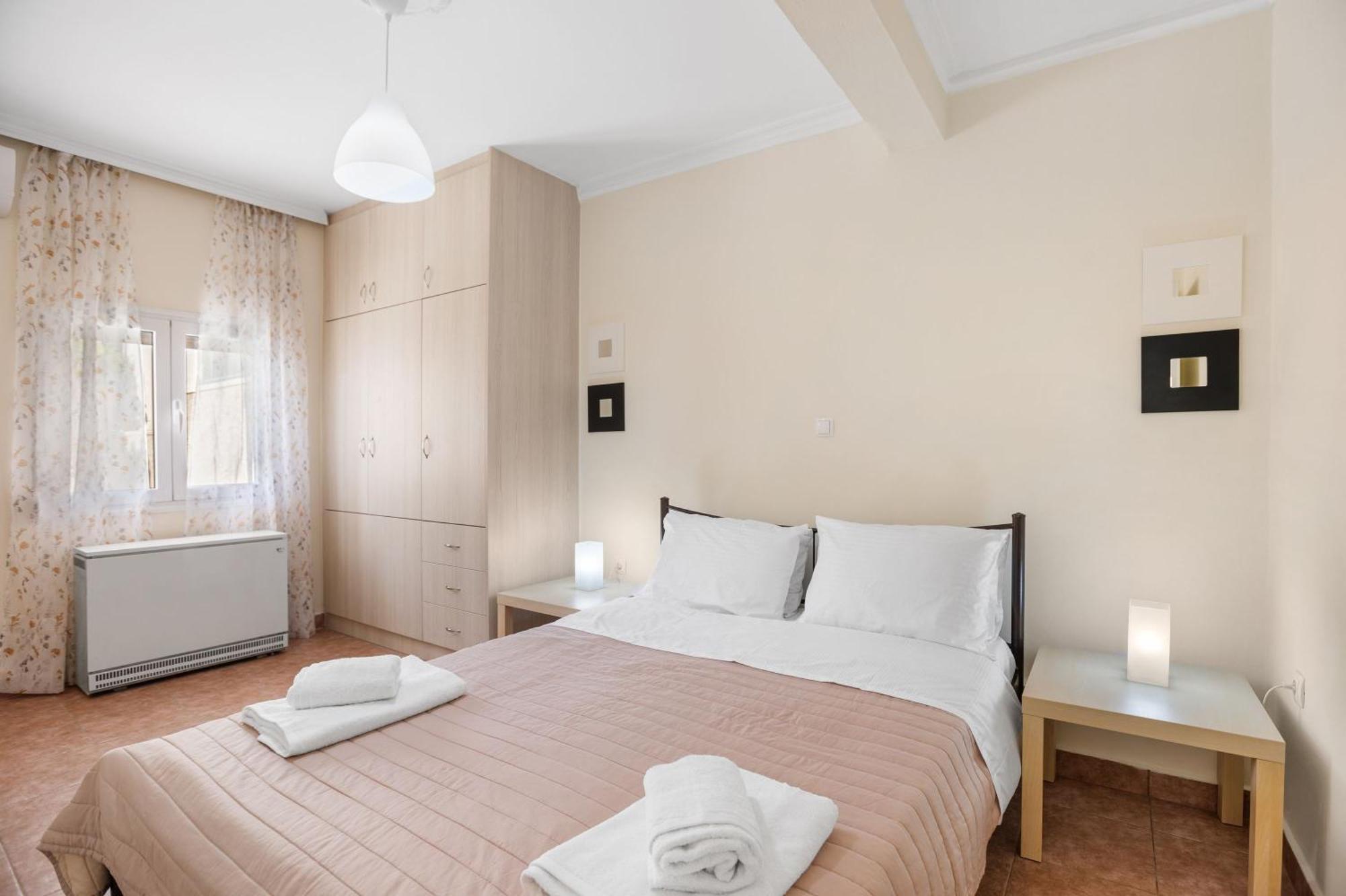 Apartment Dragonfly In Chania
