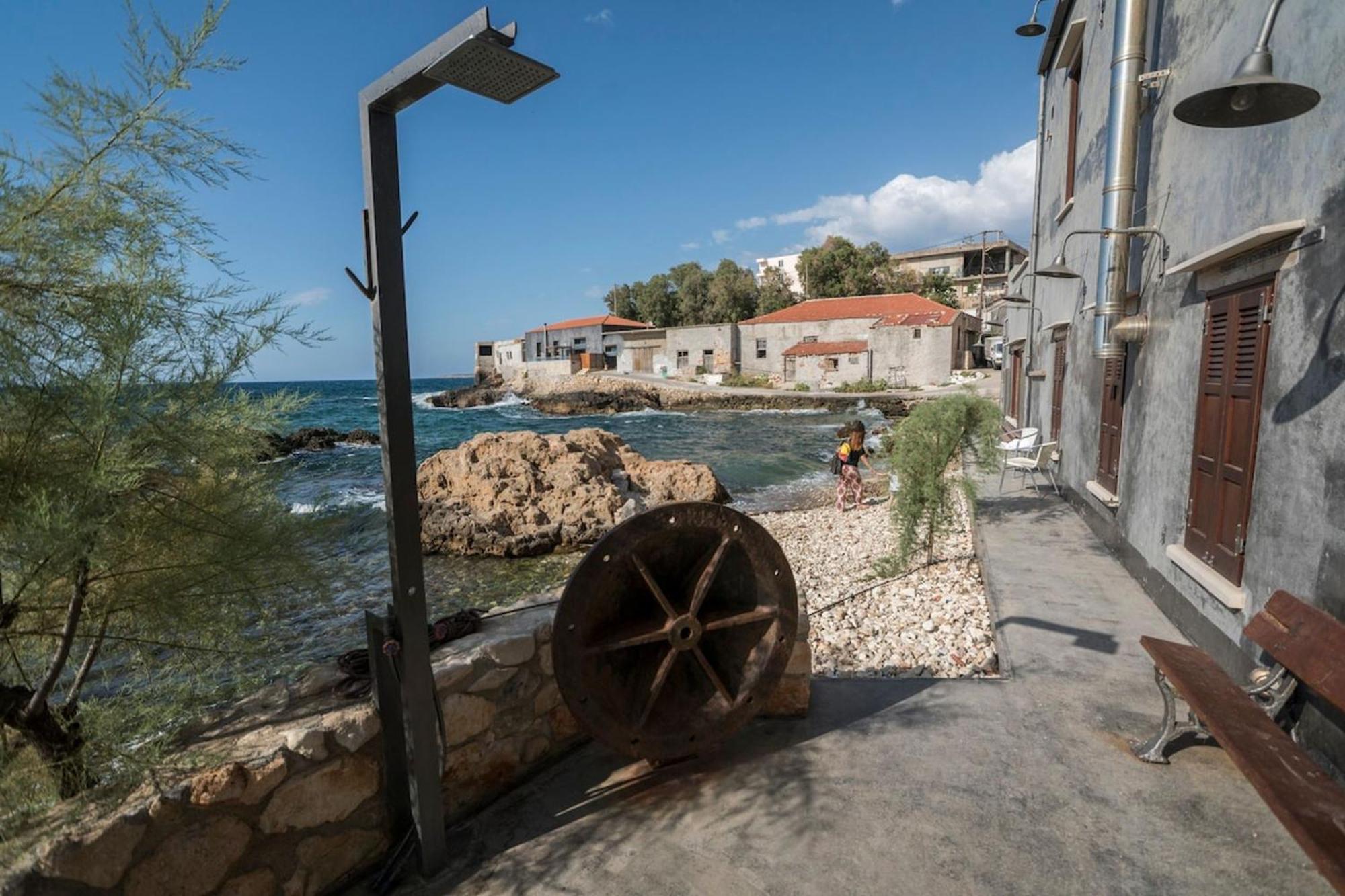 Kito- Transformed House On The Water's Edge Holiday home *