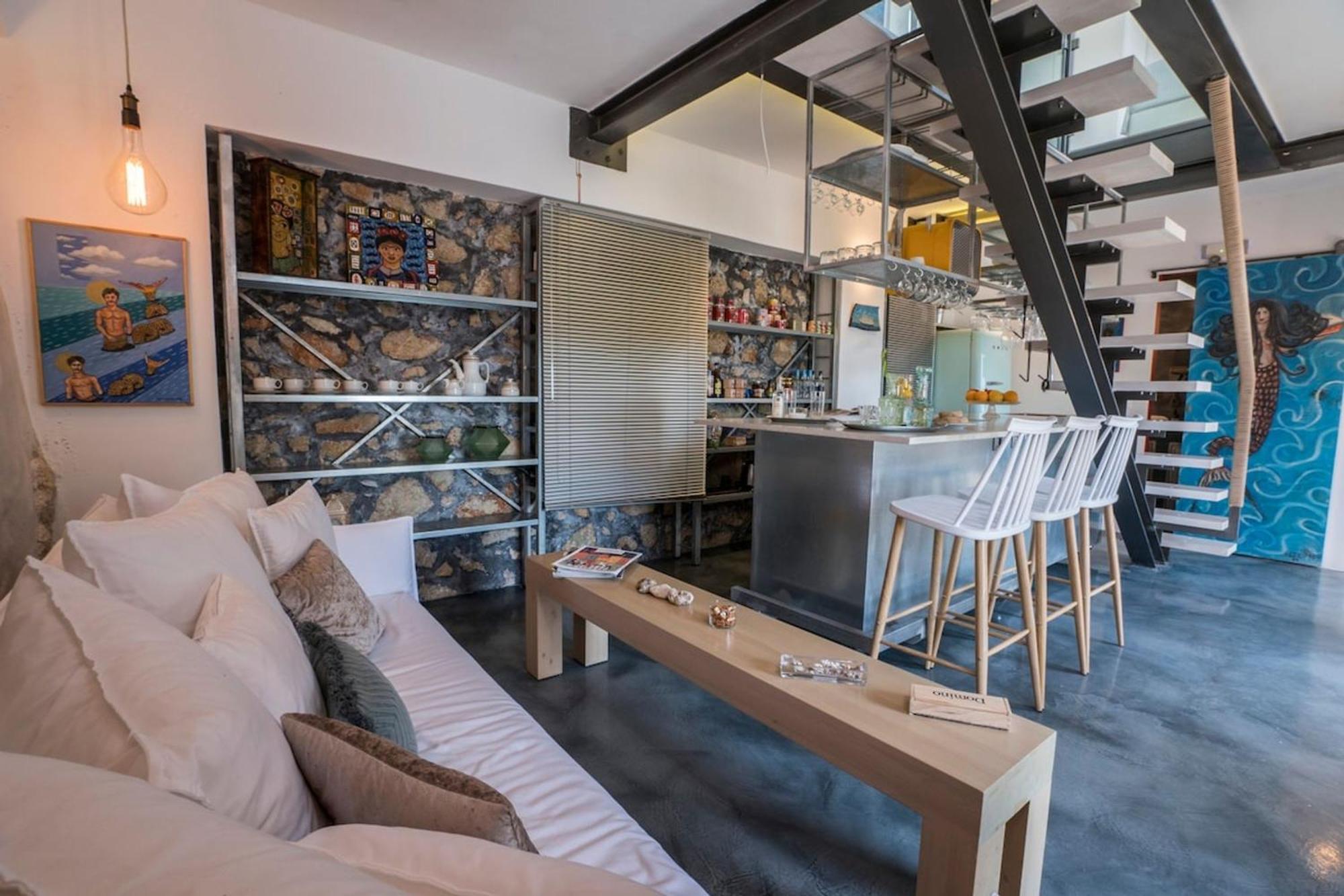 Kito- Transformed House On The Water's Edge *