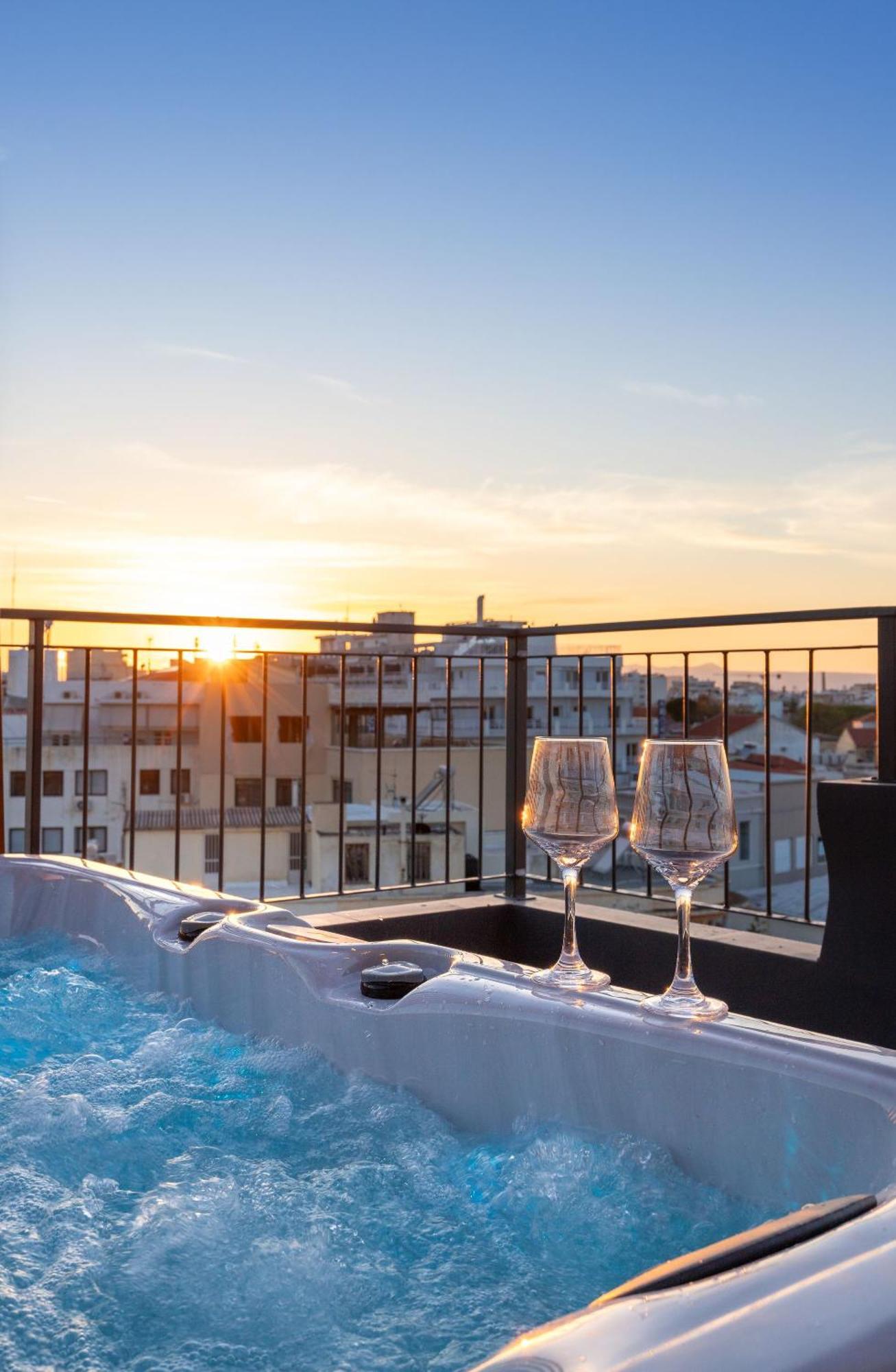 Anele Luxury - Roof Jacuzzi *